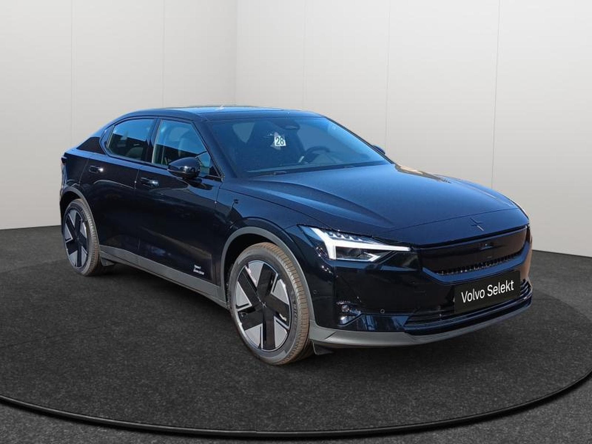 Polestar 2 Long Range (2026) - Photo 9