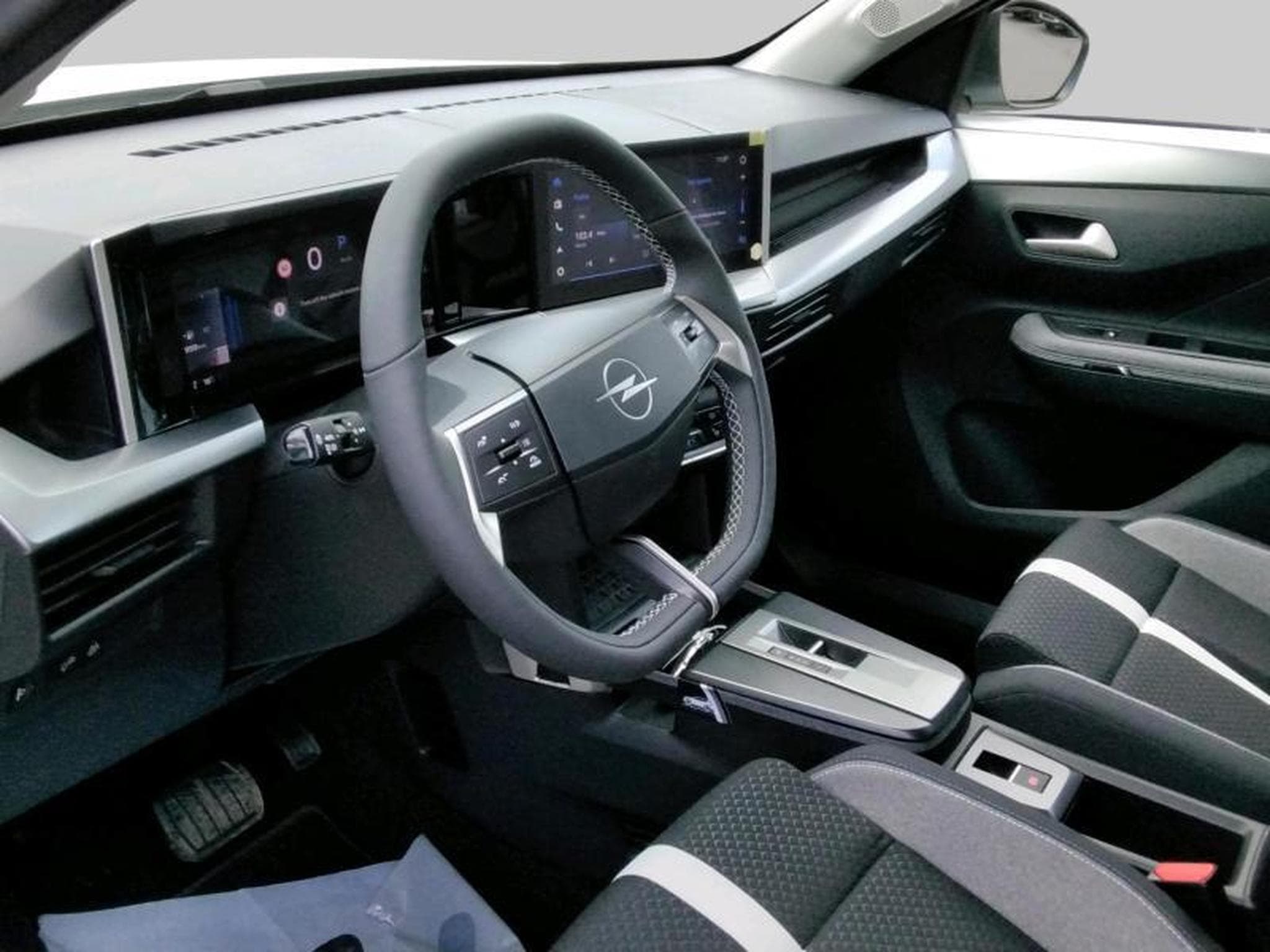 Opel Frontera & -e (2026) - Photo 11