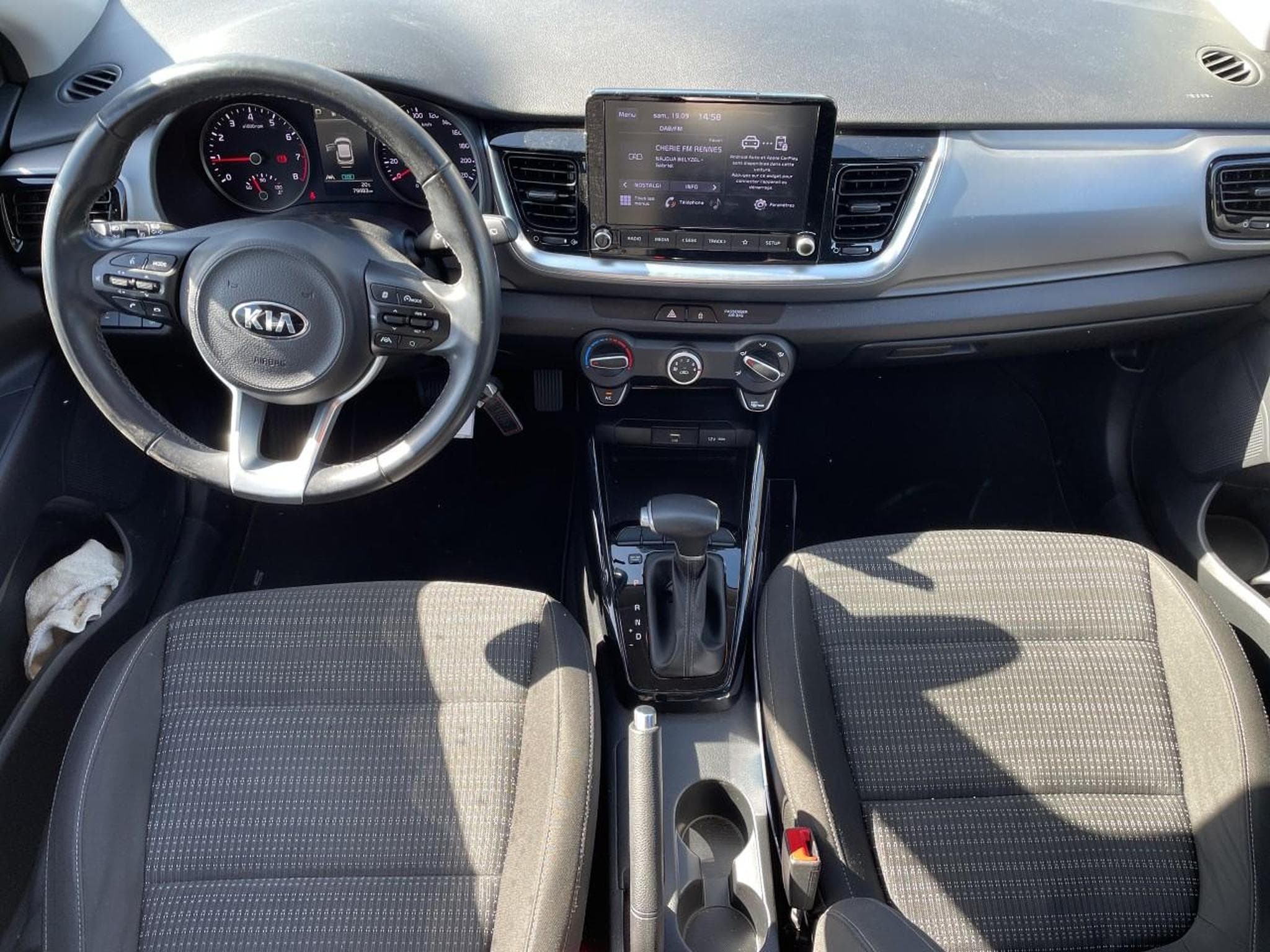 Kia STONIC 1.0 T-GDI 100 ACTIVE DCT7 (2021) - Photo 9