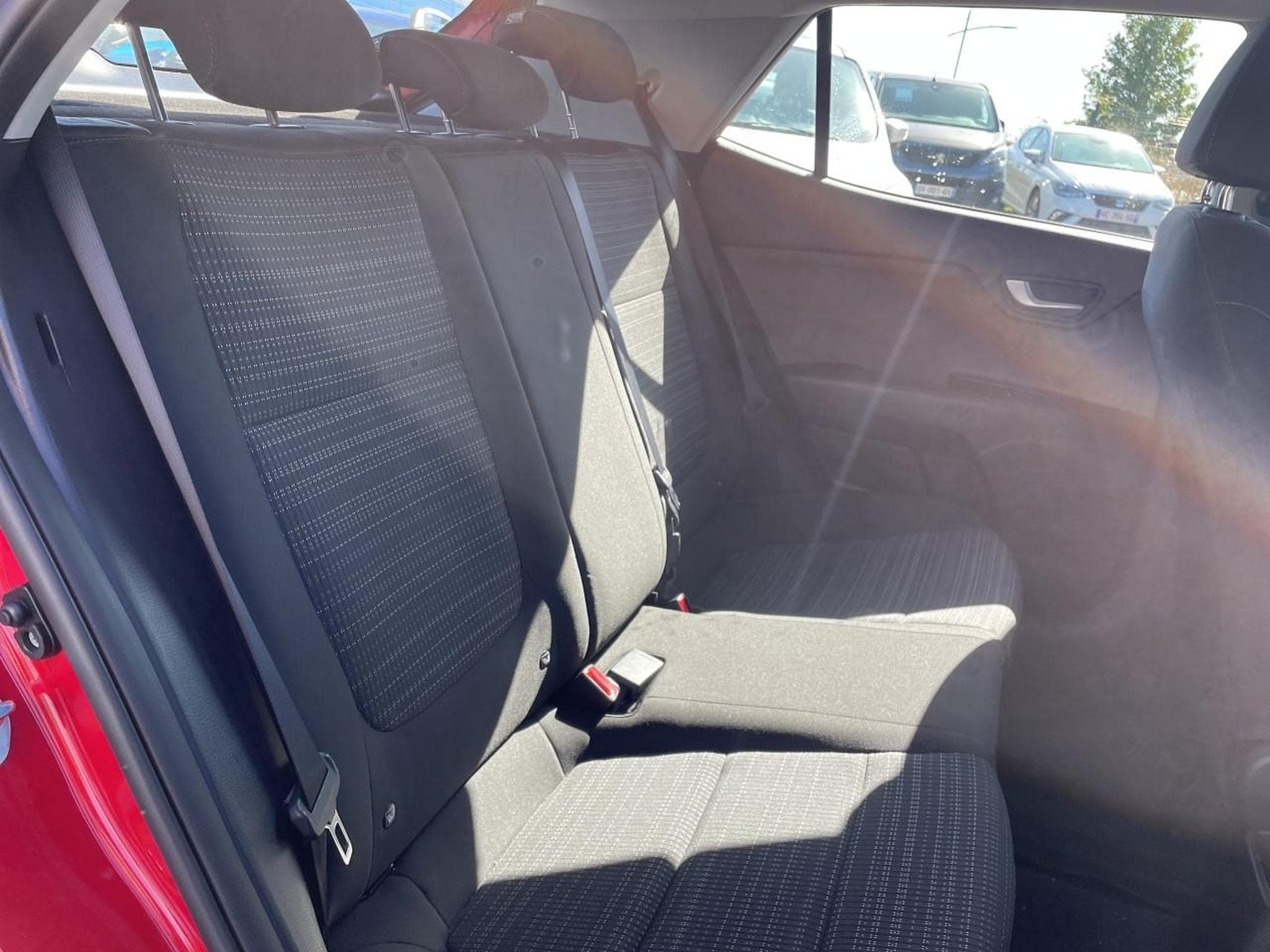 Kia STONIC 1.0 T-GDI 100 ACTIVE DCT7 (2021) - Photo 17