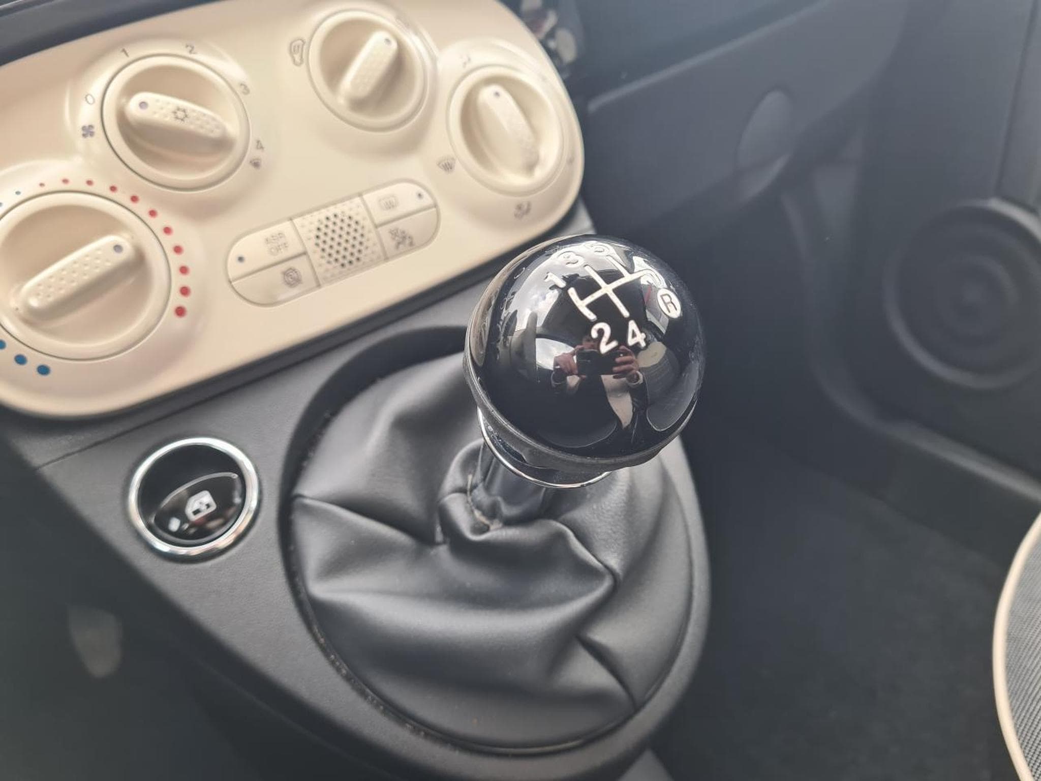 Fiat 500 1.2 8V 69 ECO PACK LOUNGE (2019) - Photo 18
