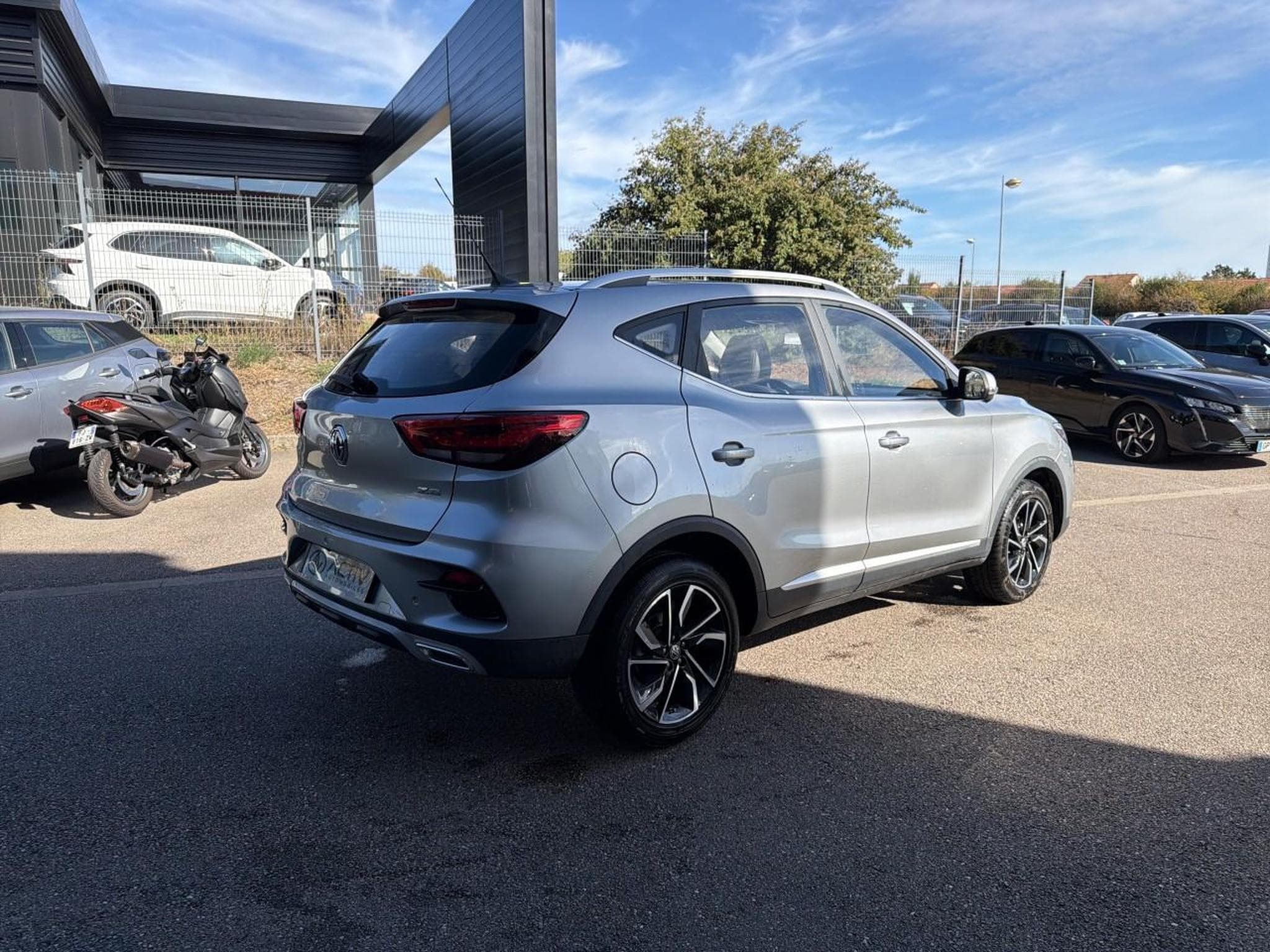 MG ZS 1.5 VTI-TECH 106 LUXURY (2023) - Photo 6