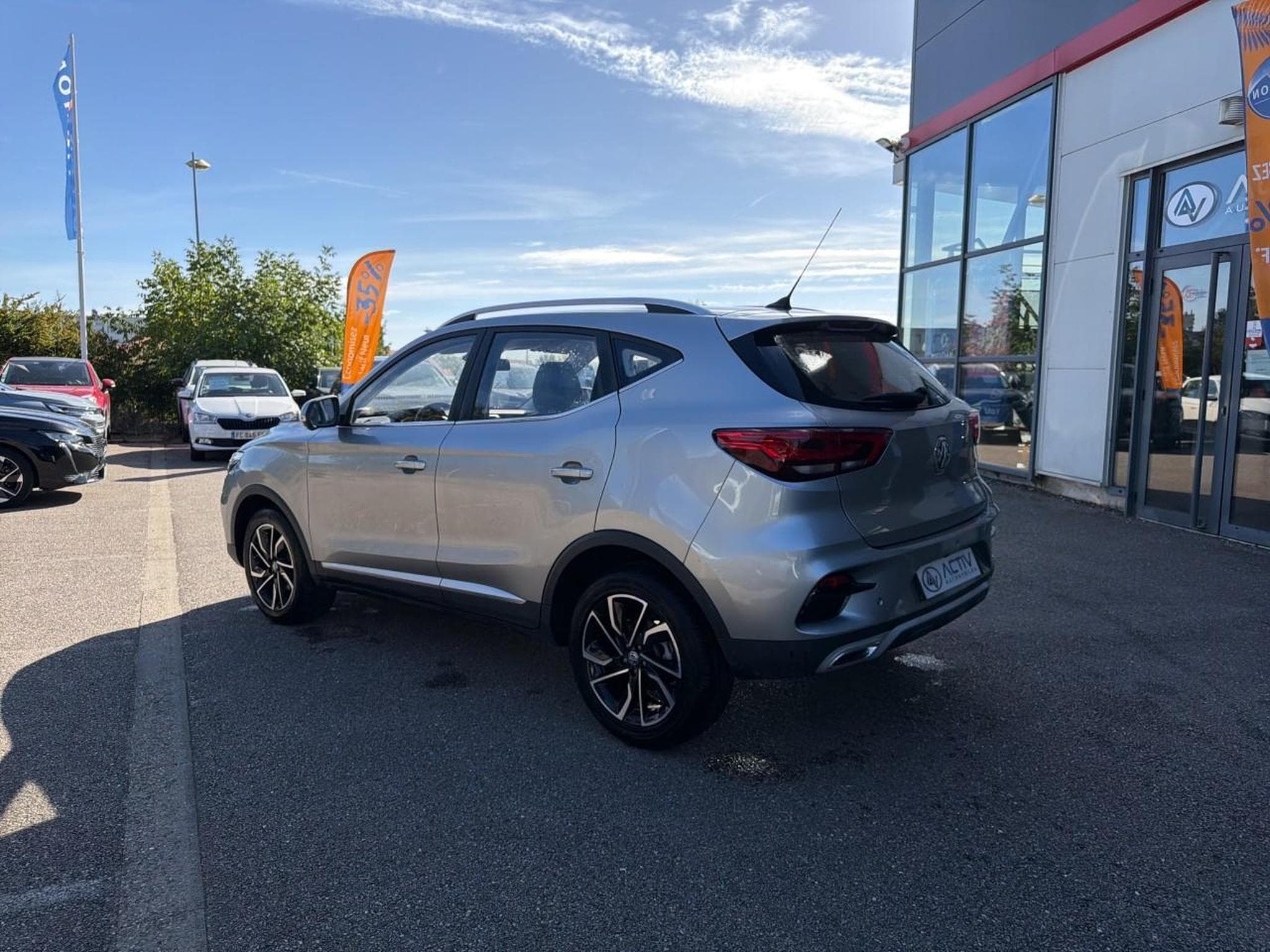 MG ZS 1.5 VTI-TECH 106 LUXURY (2023) - Photo 8