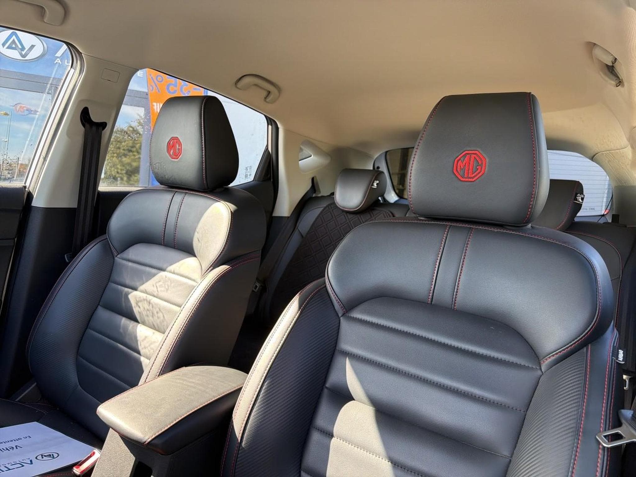 MG ZS 1.5 VTI-TECH 106 LUXURY (2023) - Photo 9