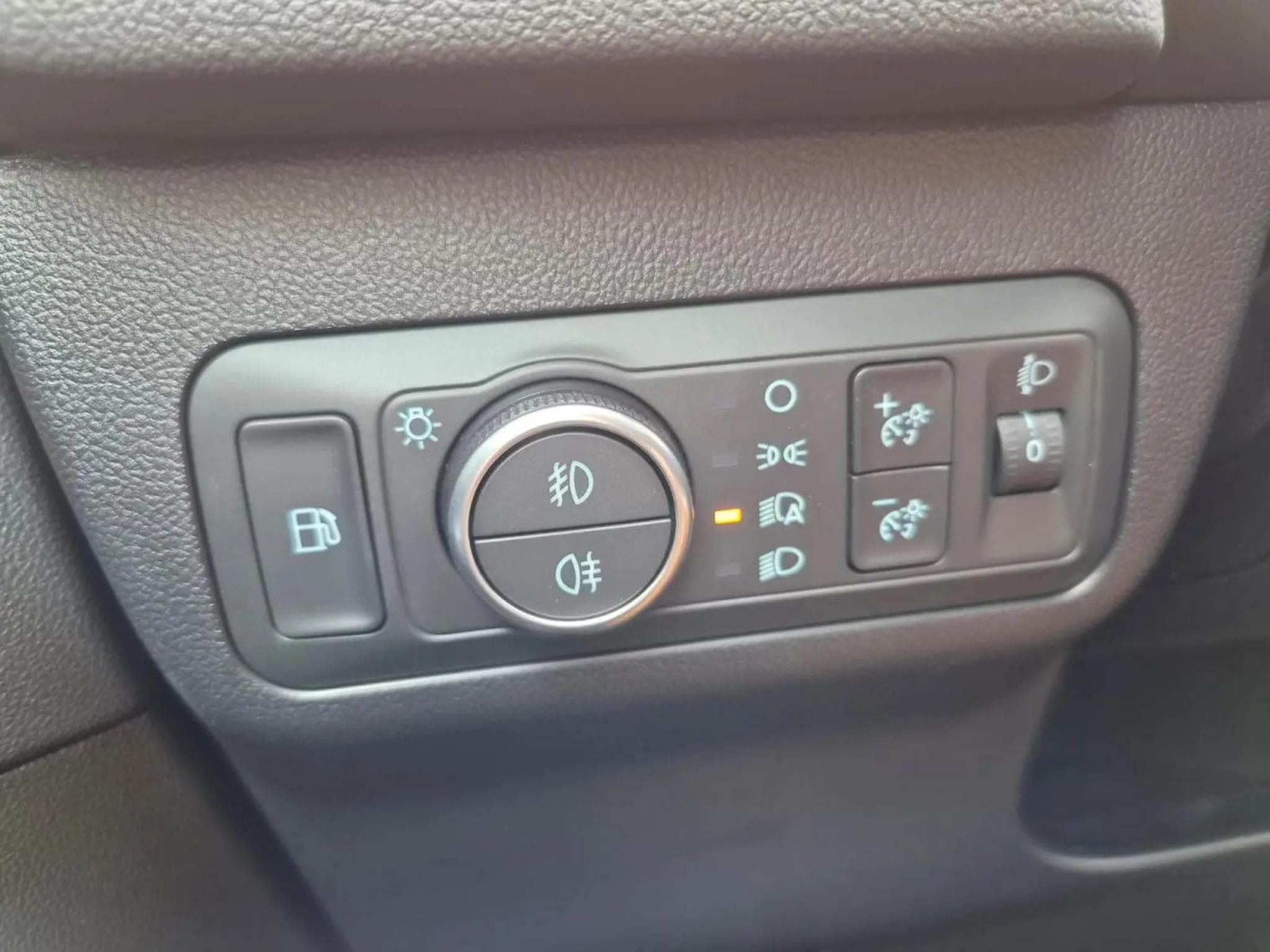 Ford Kuga 2.5 PHEV 243 Auto Titanium (2026) - Photo 14