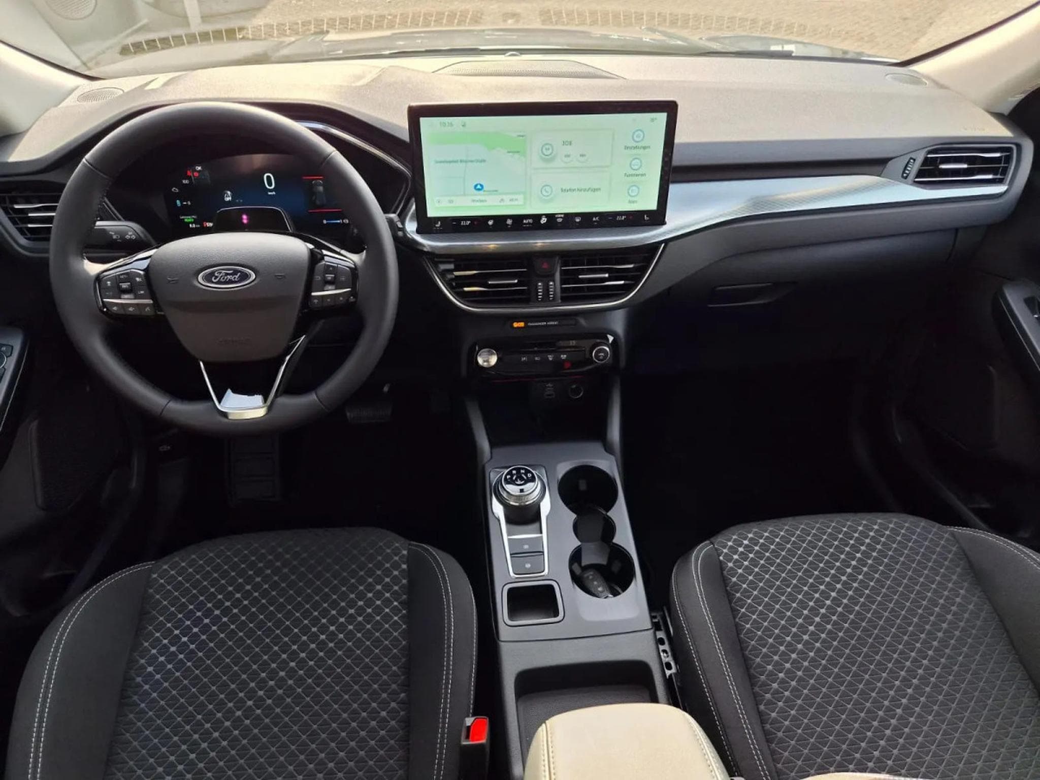Ford Kuga 2.5 PHEV 243 Auto Titanium (2026) - Photo 9