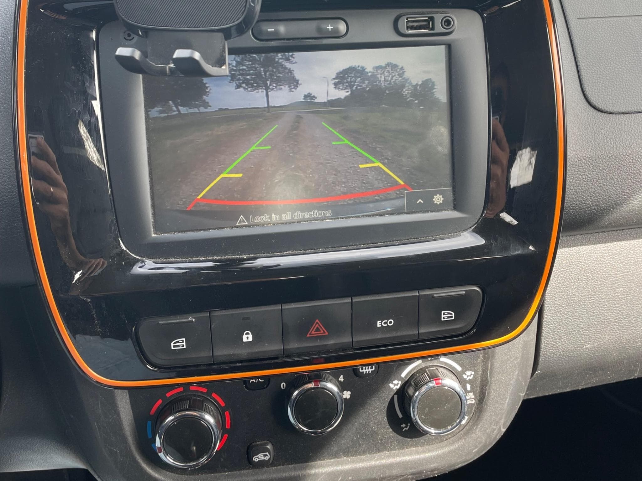 Dacia Spring Comfort Plus (2022) - Foto 11