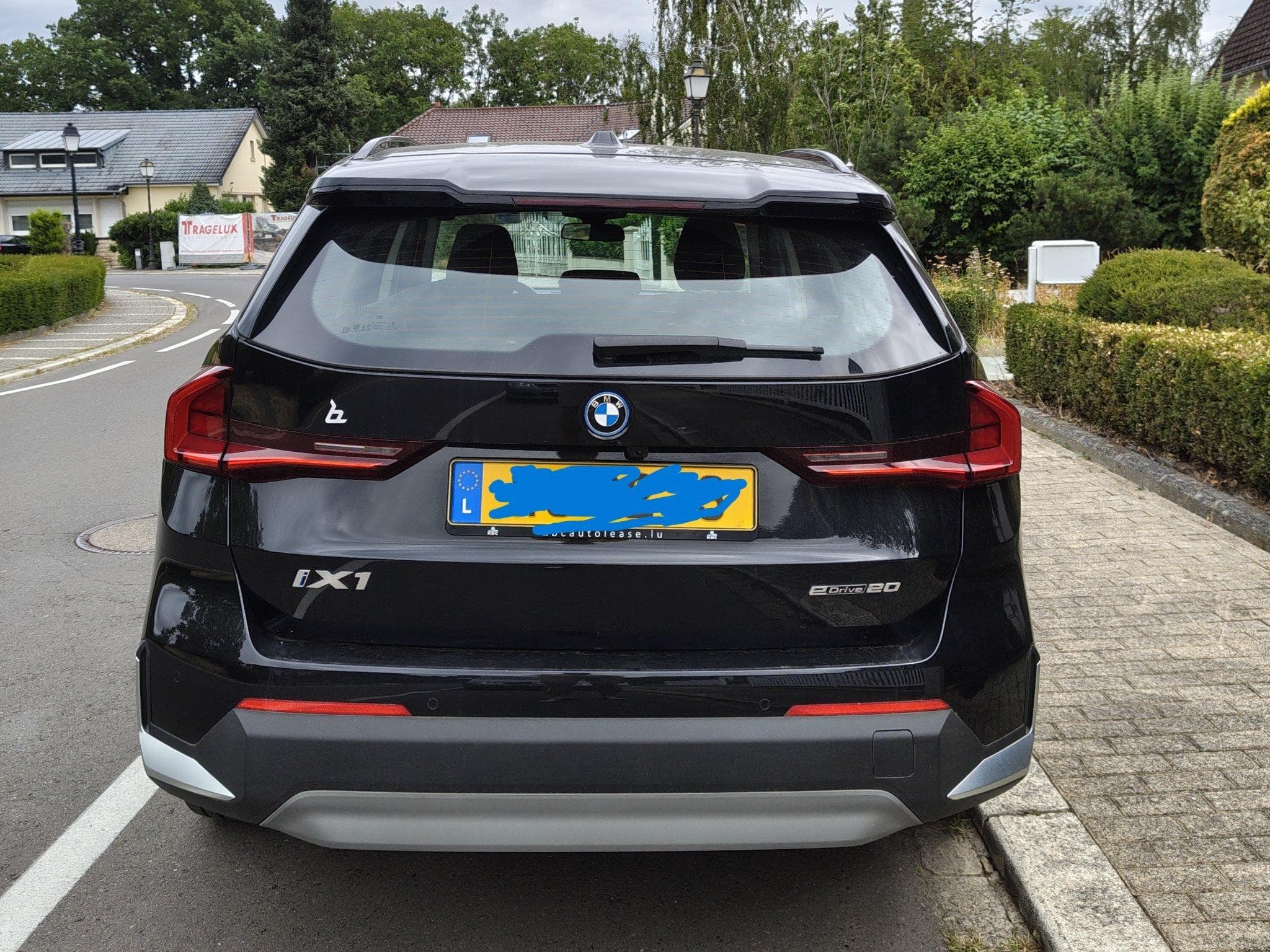 BMW iX1 (2025) - Photo 2