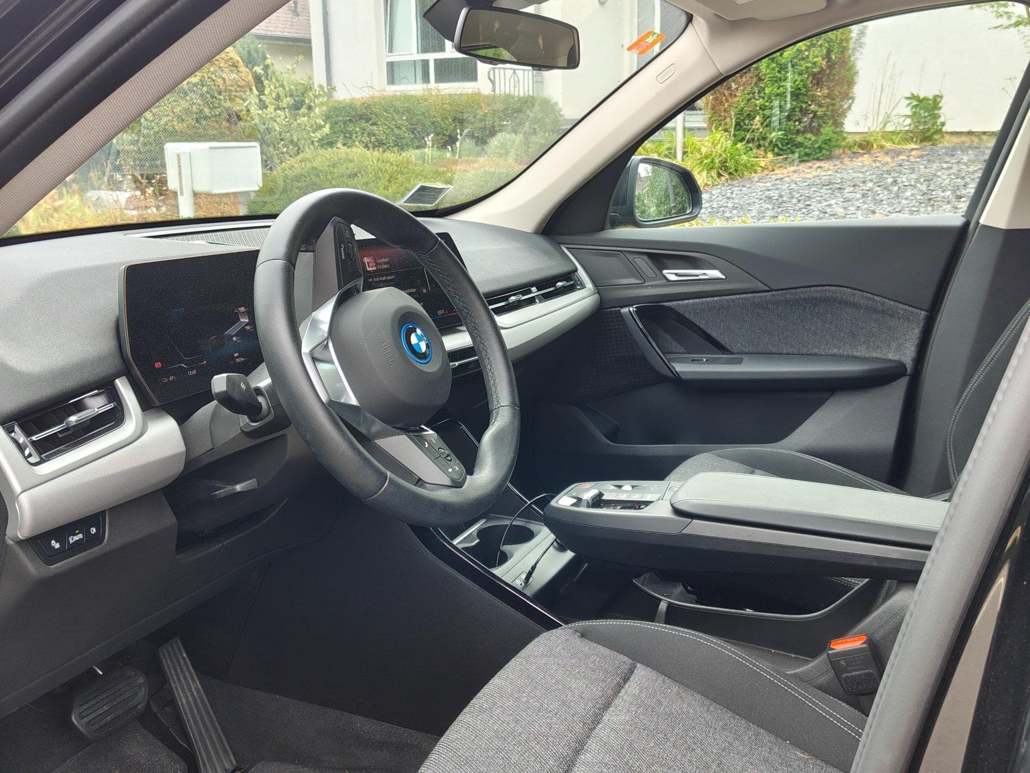 BMW iX1 (2025) - Photo 4