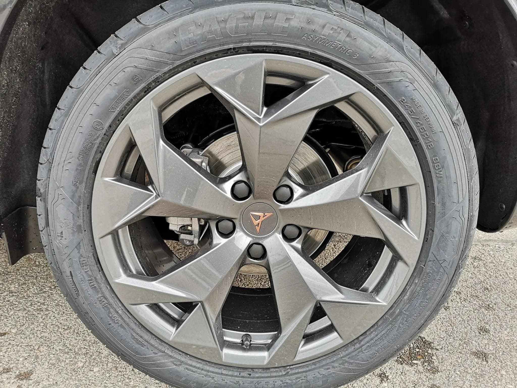Cupra Formentor 1.5 eTSi DSG 150 (2026) - Photo 3