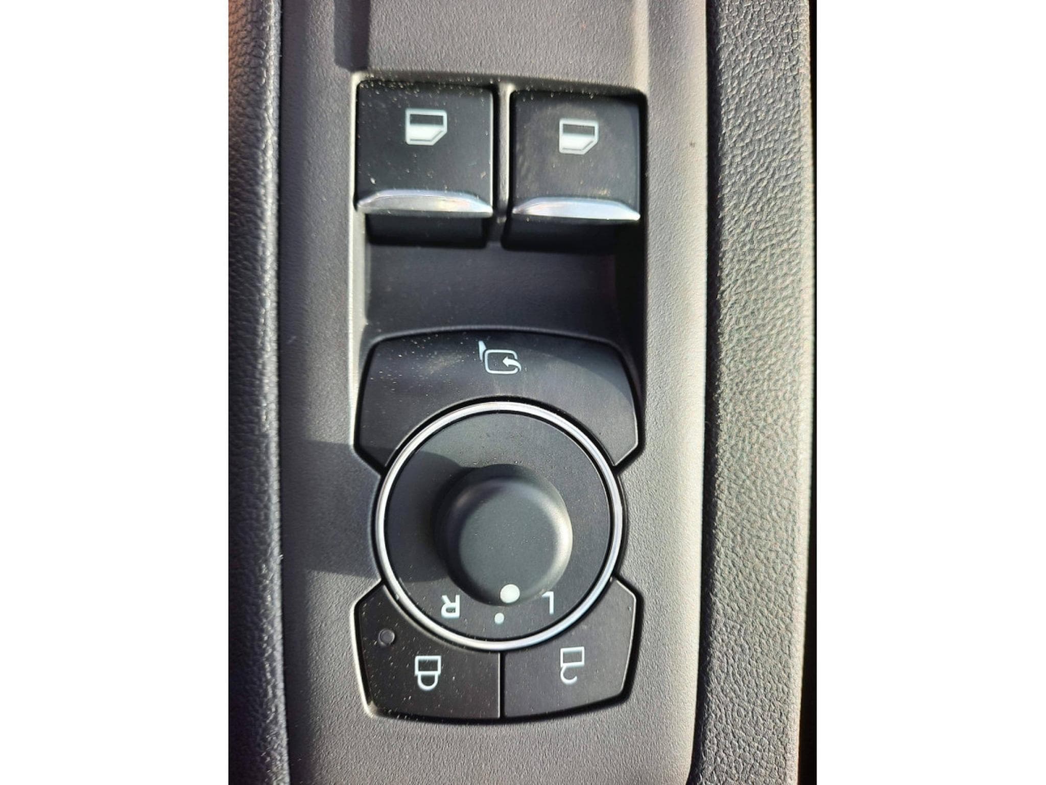 Ford Transit 2.5 Duratec PHEV 232 BVA L1H1 Double Cabine Sport (2026) - Photo 24