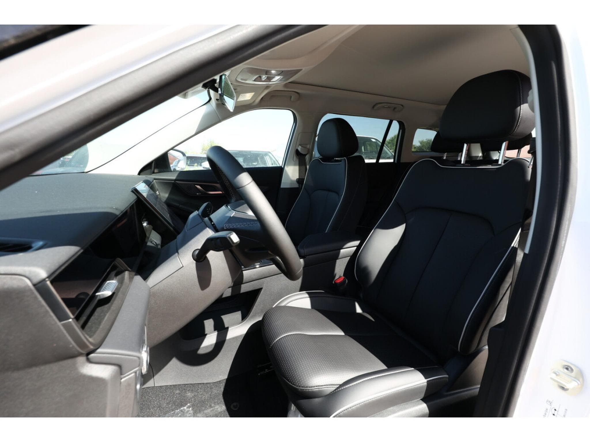 Jaecoo 5 1.6 T-GDI 145  AUTO Exclusive (2026) - Foto 6