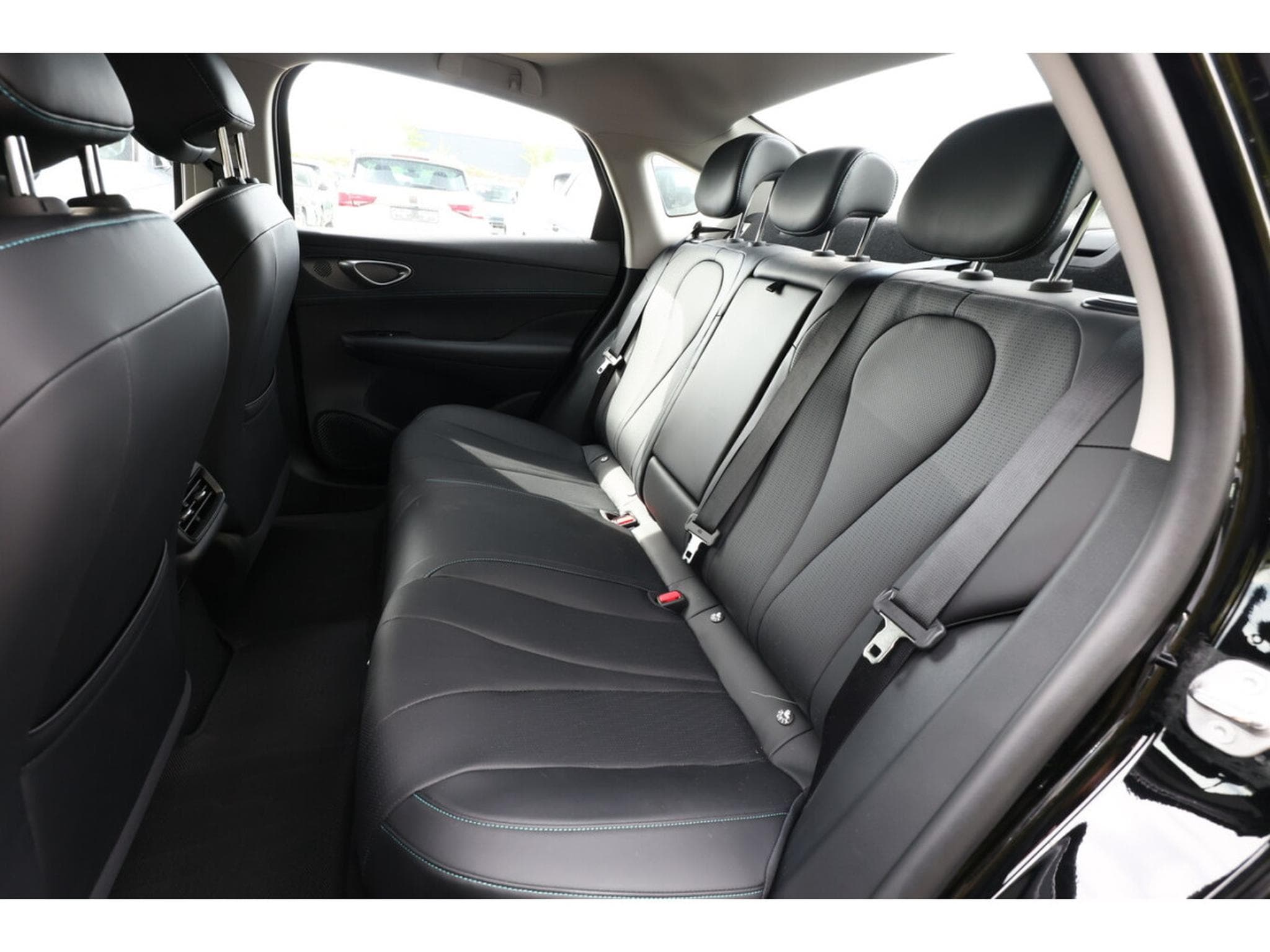 BYD Seal 5 1.5 PHEV 212 Automatique Design (2026) - Foto 10