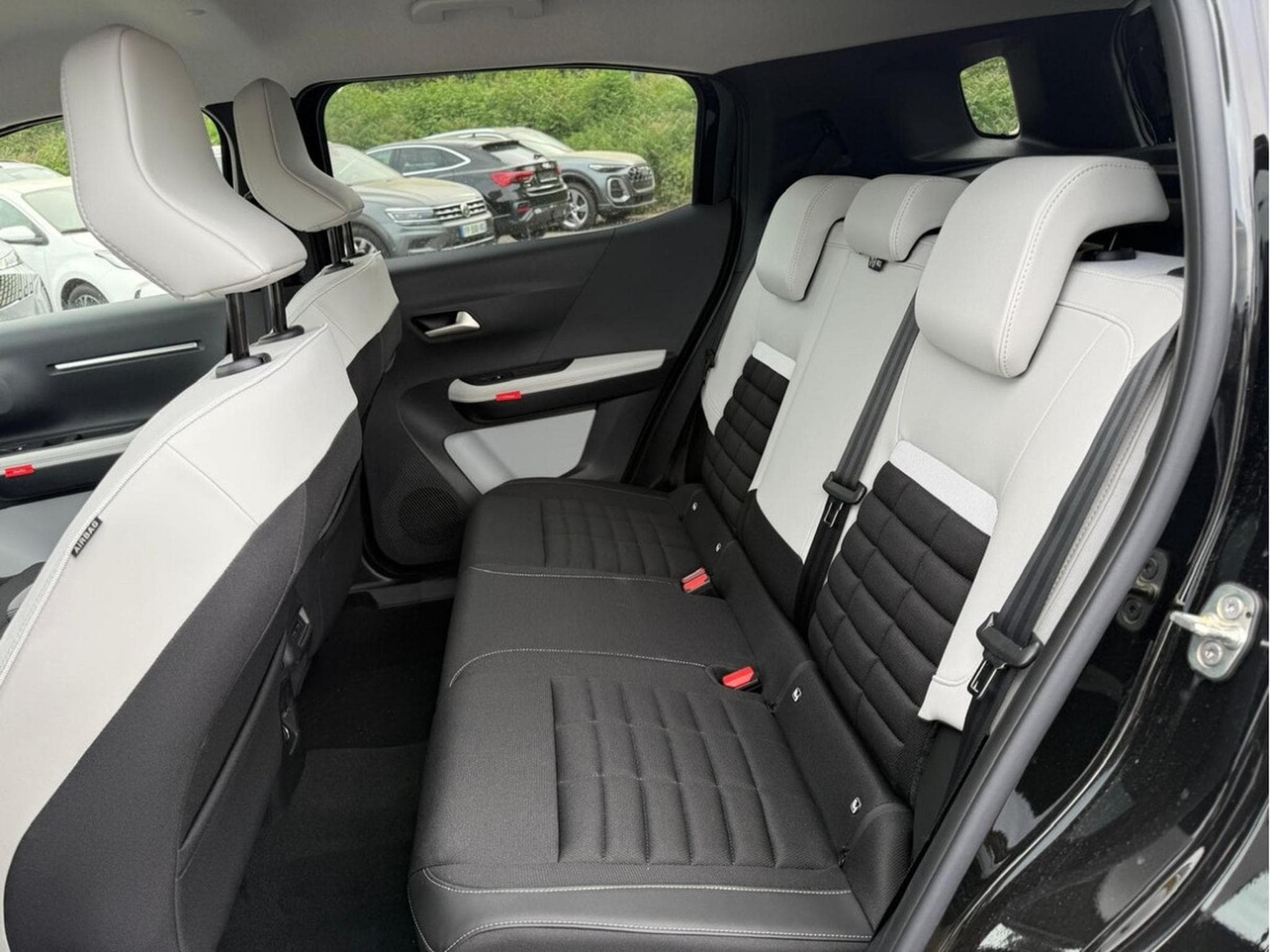 Citroën C3 Aircross 1.2 Hybrid e-DSC6 145 Max (2026) - Foto 8