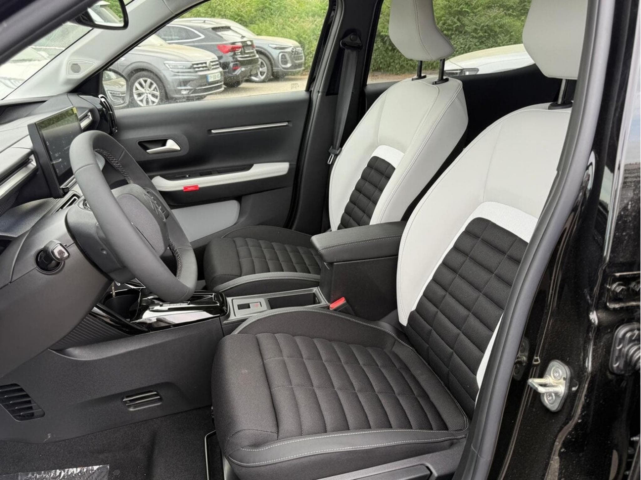 Citroën C3 Aircross 1.2 Hybrid e-DSC6 145 Max (2026) - Foto 7