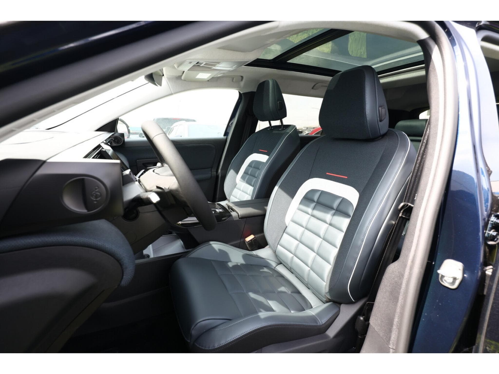 Citroën C5 Aircross 1.2 145 Hybrid Auto Max (2026) - Foto 6