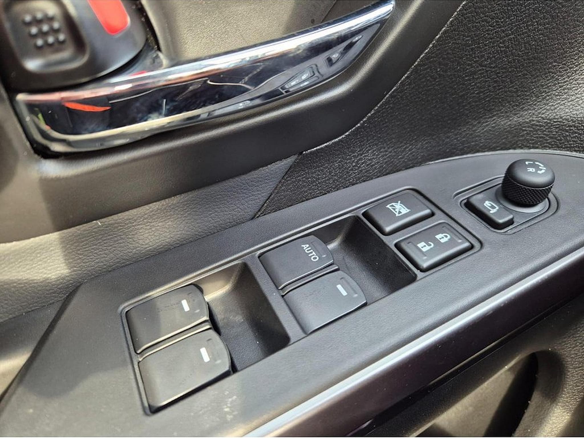 Suzuki S-Cross (2026) - Photo 13