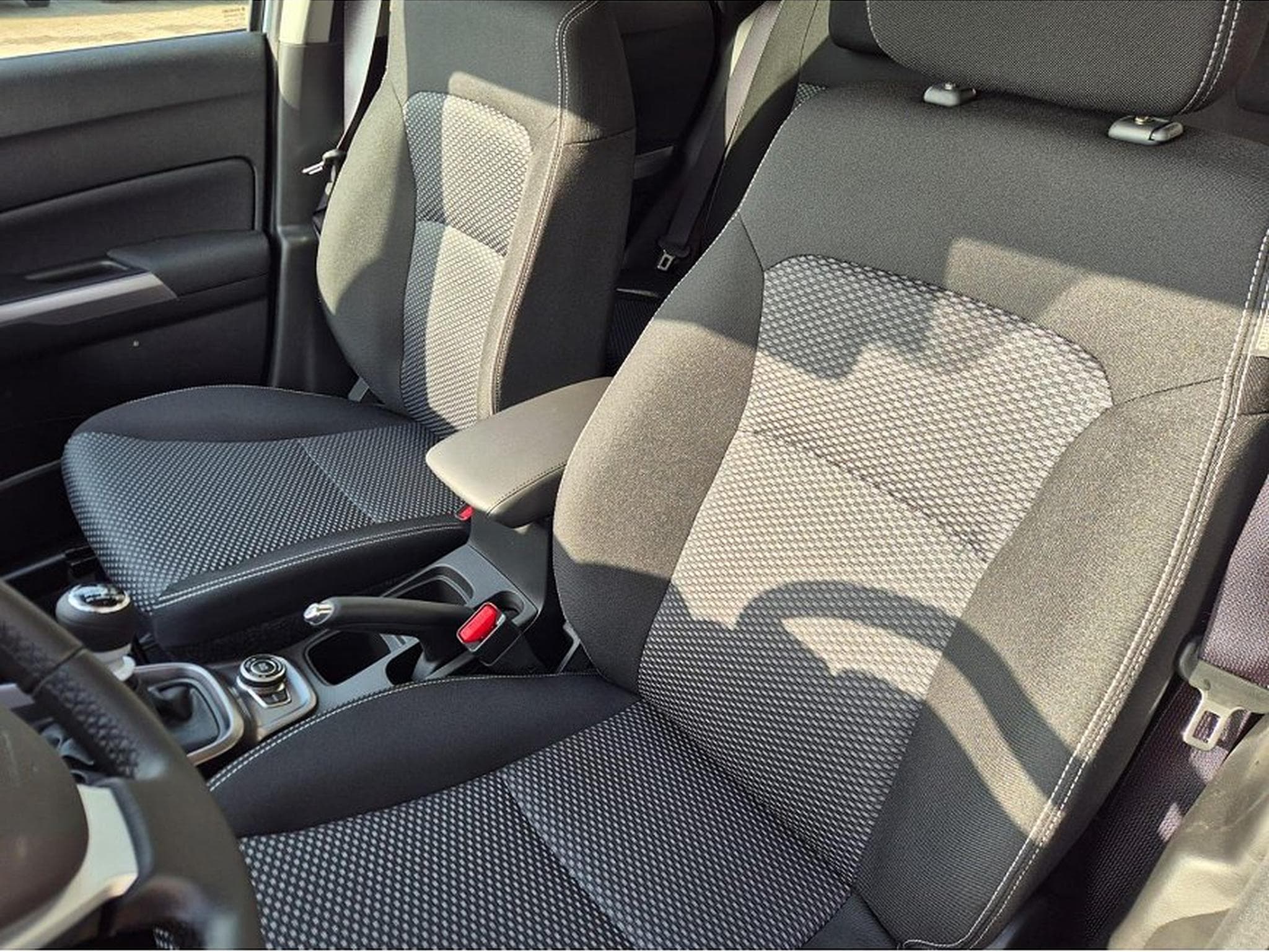 Suzuki Vitara (2026) - Photo 12