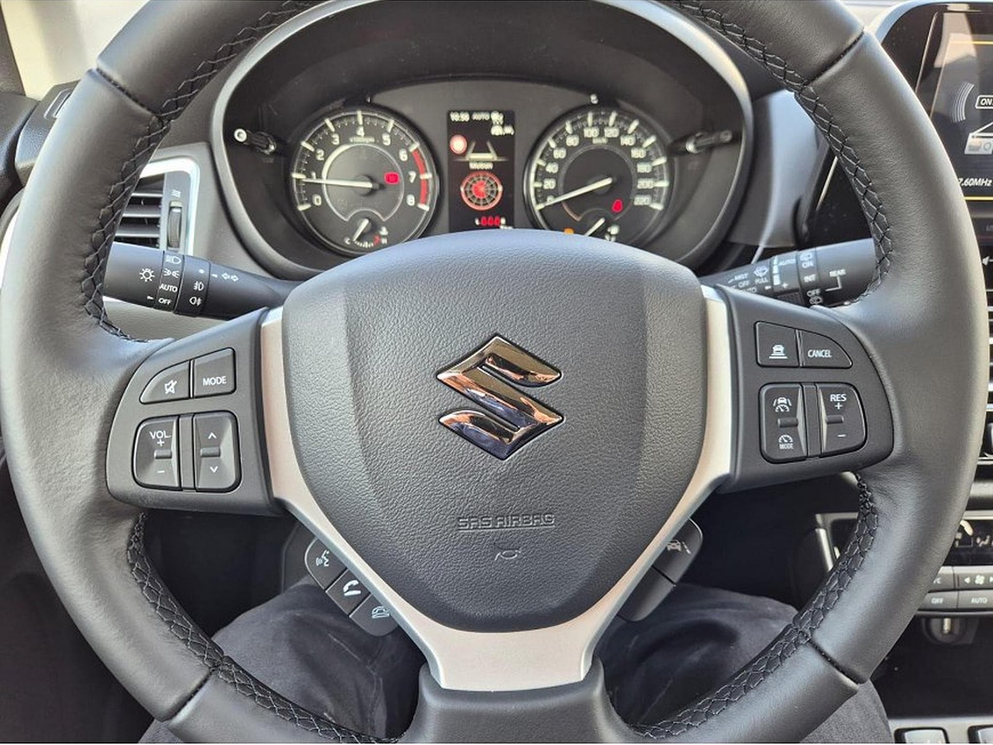 Suzuki S-Cross (2026) - Photo 15