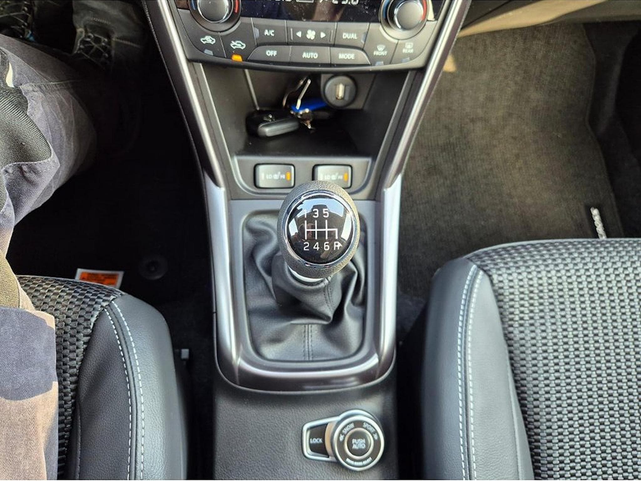 Suzuki S-Cross (2026) - Photo 22