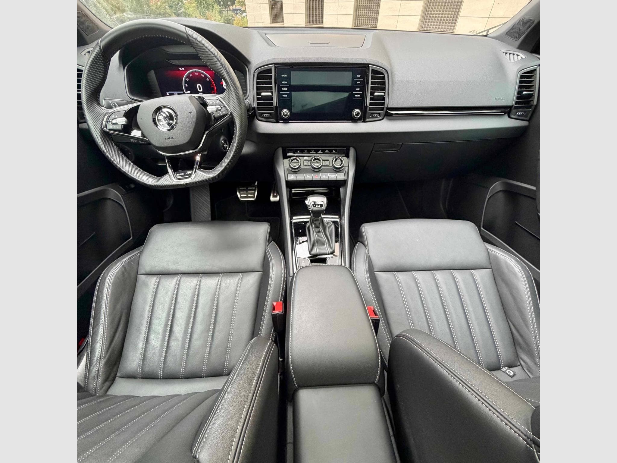 Skoda Karoq Sportline 4X4 * Panorama*Leder*Scheckheft komplett (2021) - Photo 10