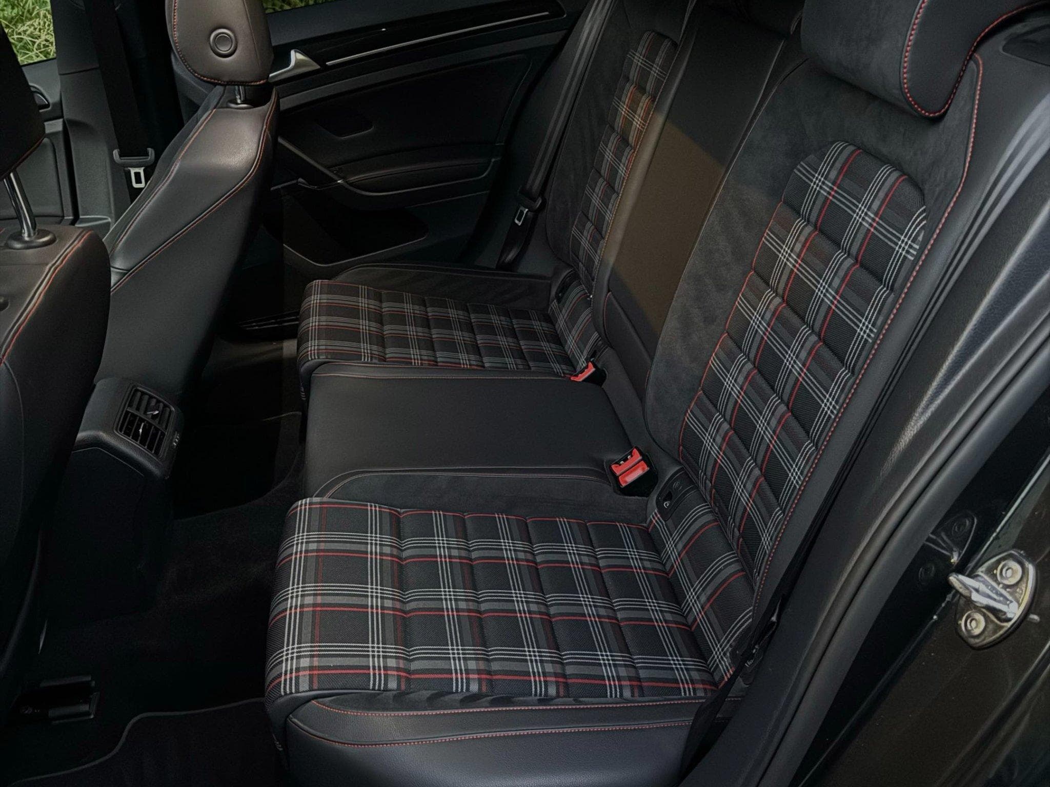 VW Golf VII GTI Performance (2017) - Photo 6