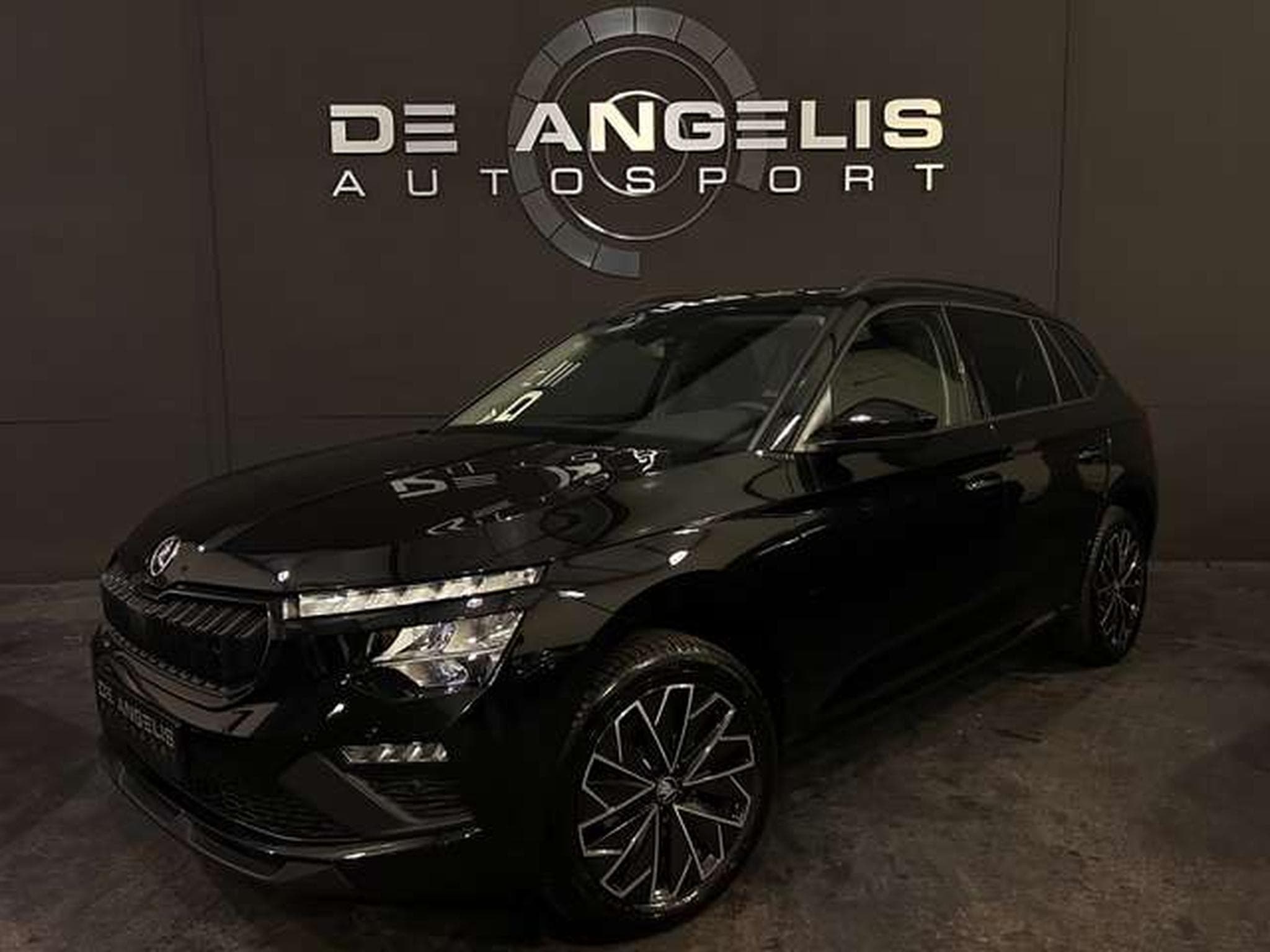 Skoda Kamiq 1.0 TSI 116 EDITION PACK BLACK (2025) - Photo 1