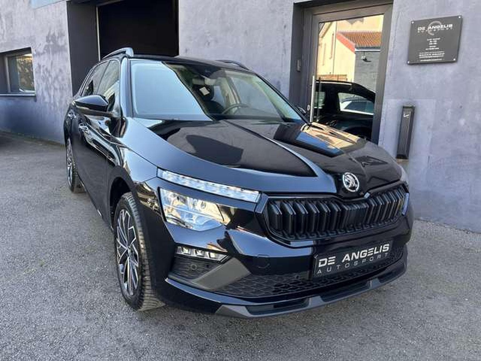 Skoda Kamiq 1.0 TSI 116 EDITION PACK BLACK (2025) - Photo 9