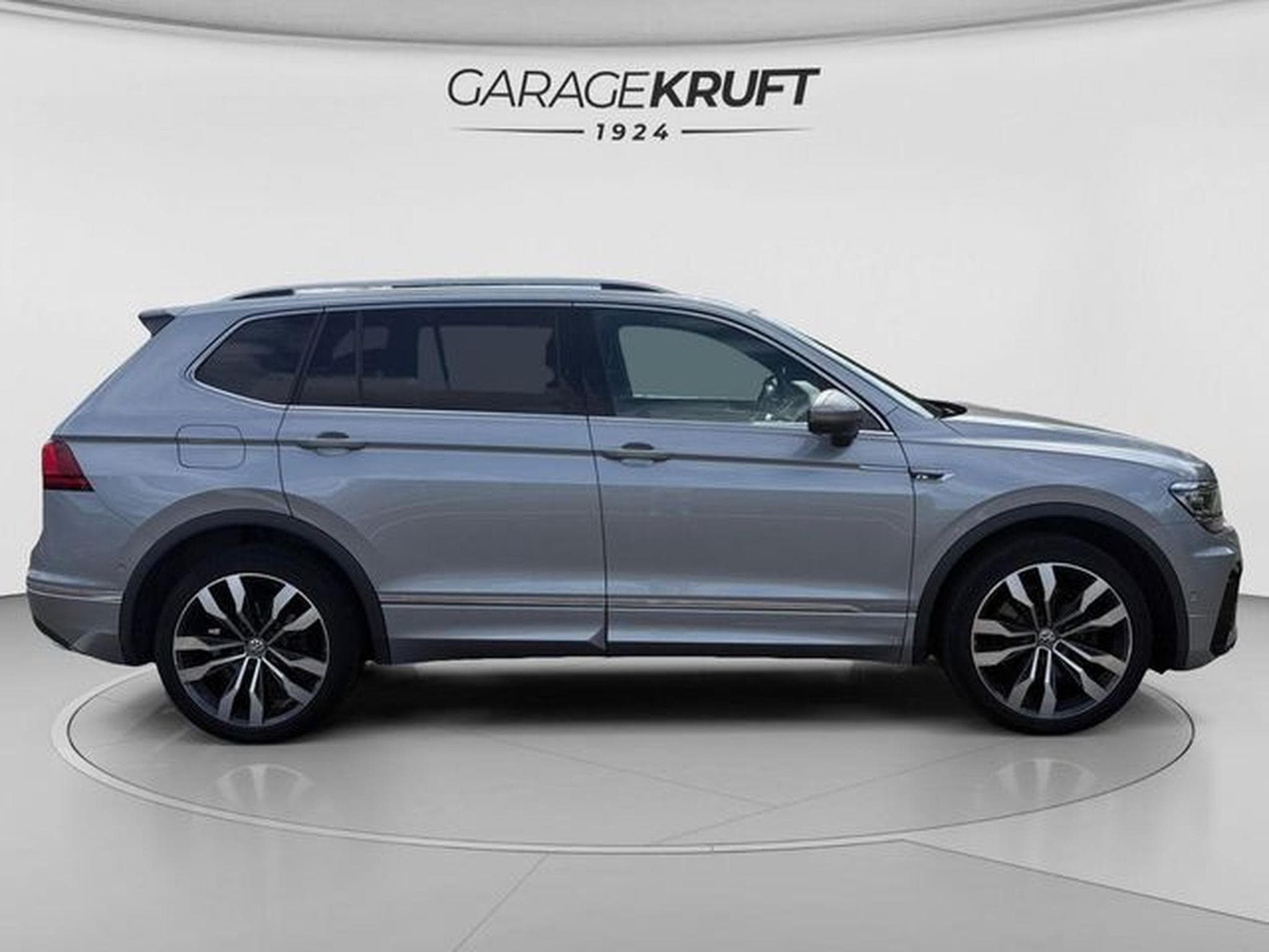 VW Tiguan Tiguan Allspace Highline R-Line, Pano., 7-Sitzer (2021) - Photo 7