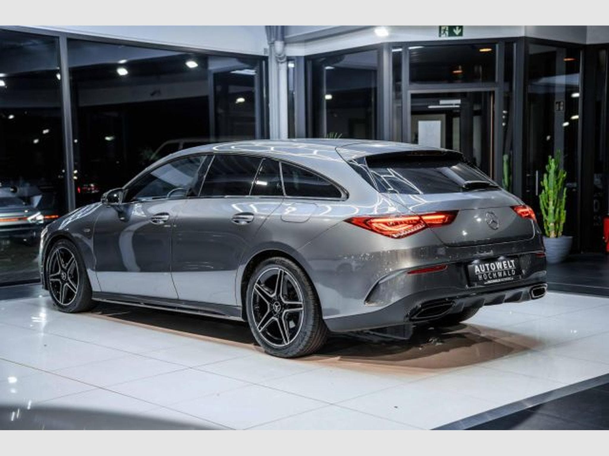 Mercedes CLA 180 CLA 180 Shooting Brake AMG Line 7G-DCT NAVI LED (2021) - Photo 12