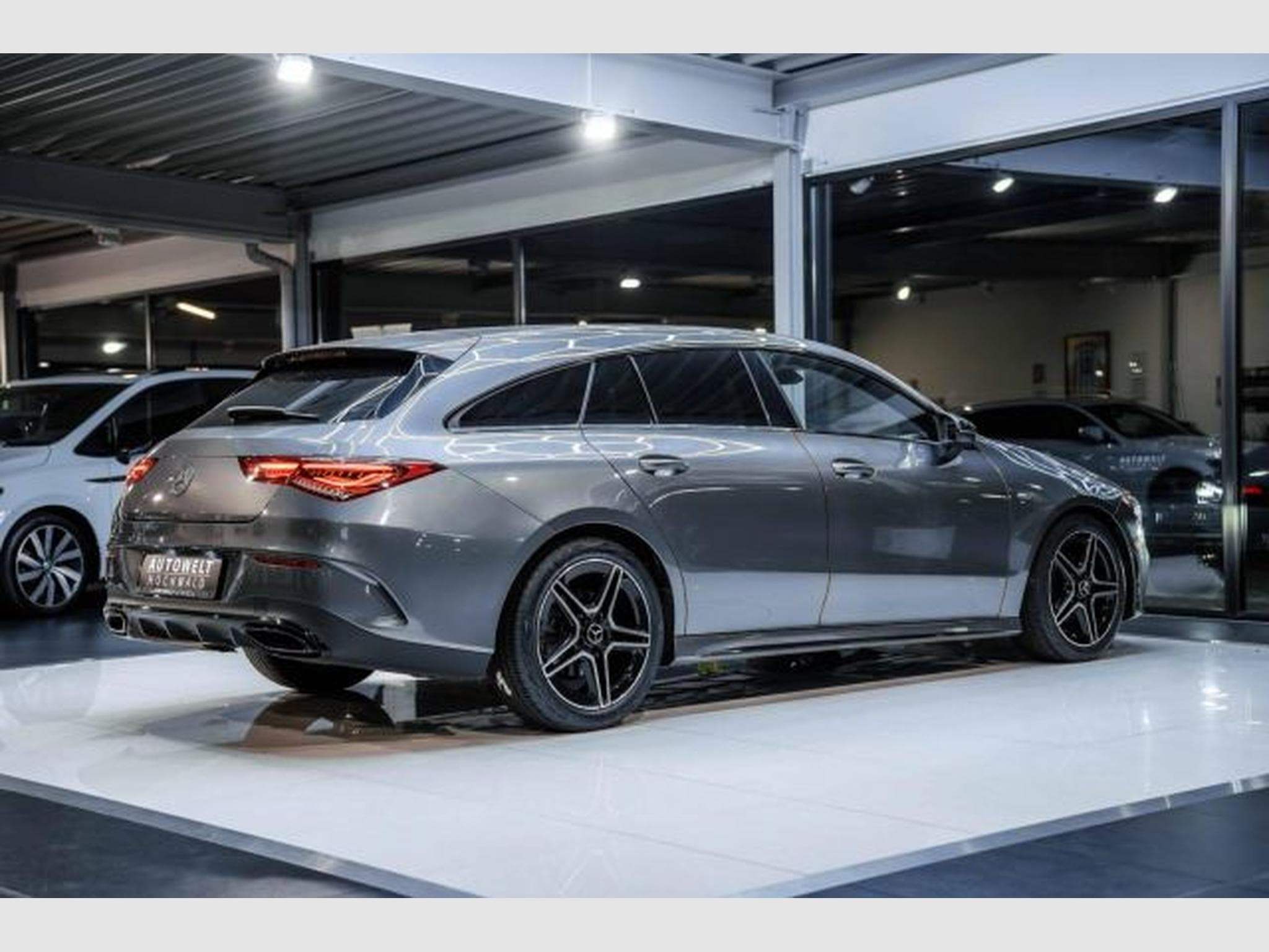 Mercedes CLA 180 CLA 180 Shooting Brake AMG Line 7G-DCT NAVI LED (2021) - Photo 14