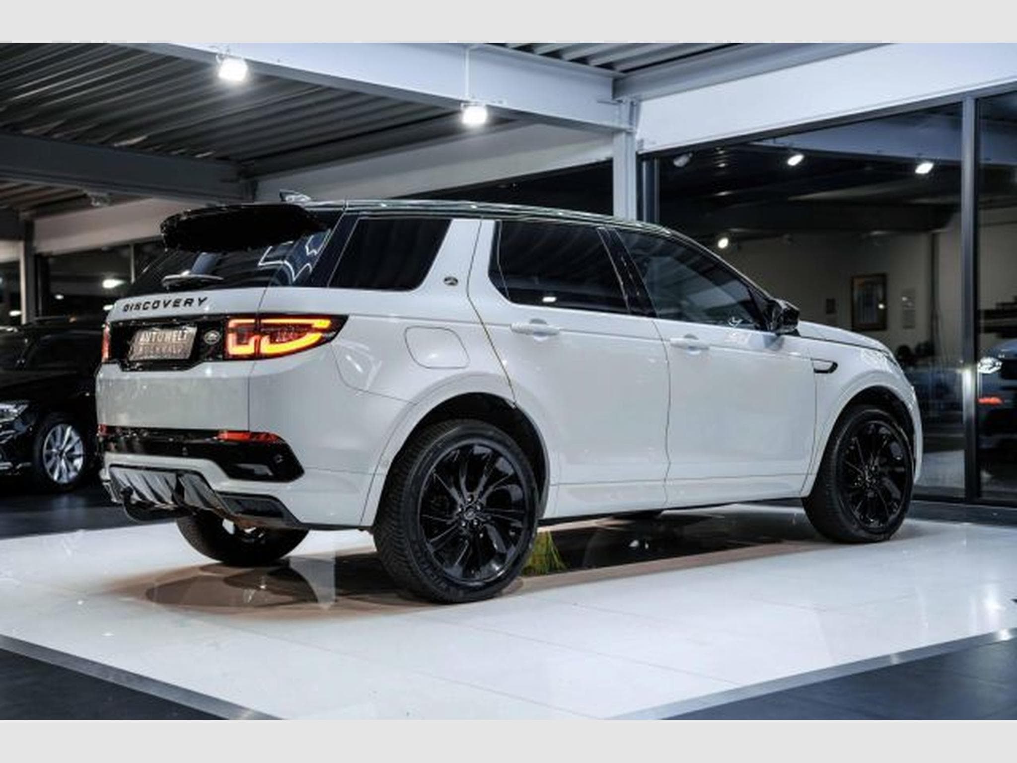 Land-Rover Discovery Sport Discovery Sport D 200 R-Dynamic SE Aut. AWD AHK (2021) - Photo 14