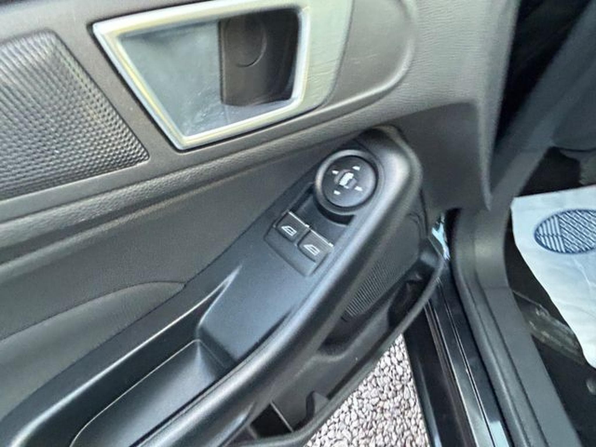 Ford Fiesta Fiesta Trend *Klima*Zahnriemen Neu*TÜV Neu* (2013) - Photo 14