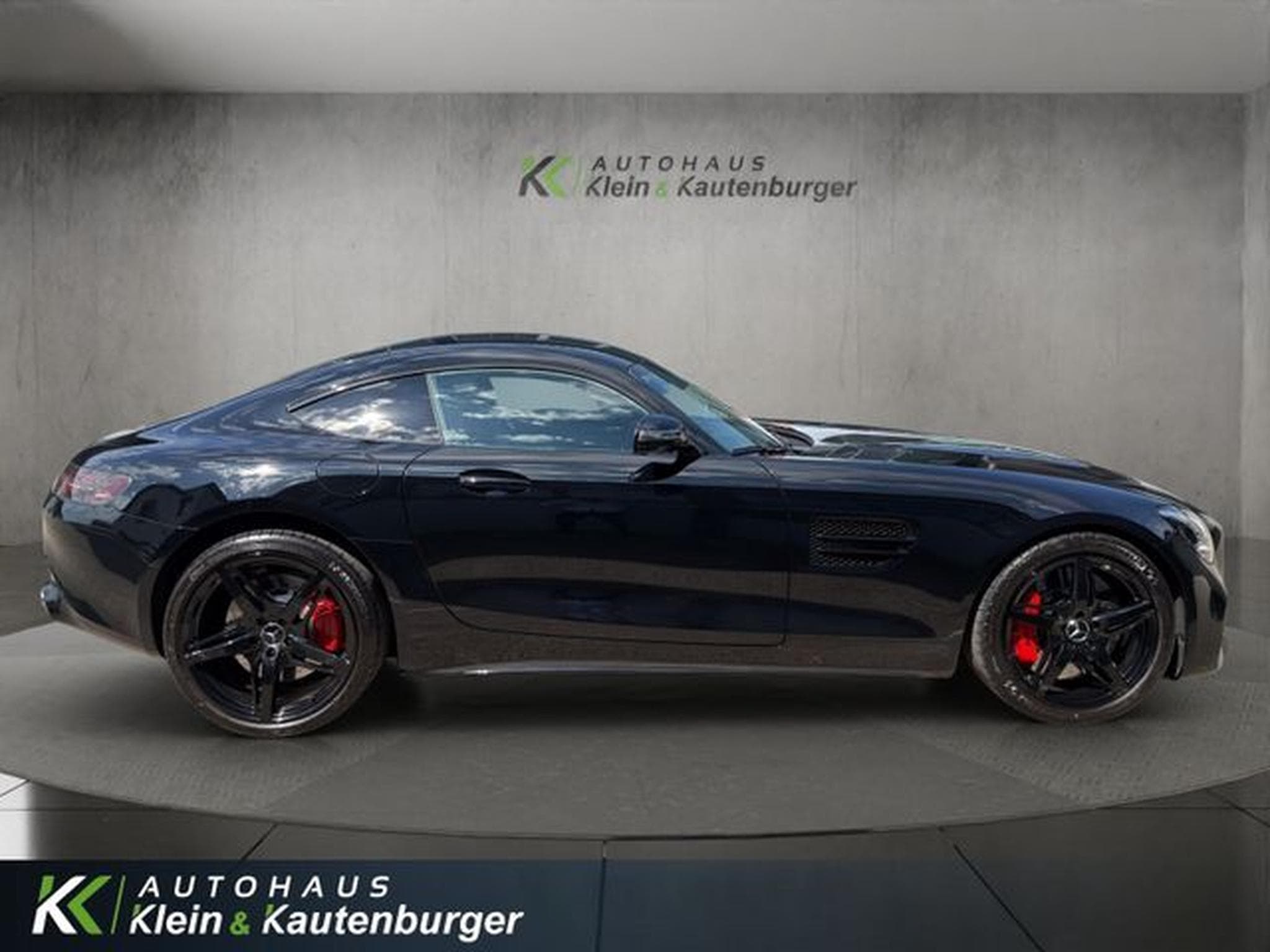 Mercedes GT AMG GT Coupe +ALL BLACK+PERFORMANCE ABGASANLAGE+ (2021) - Photo 4