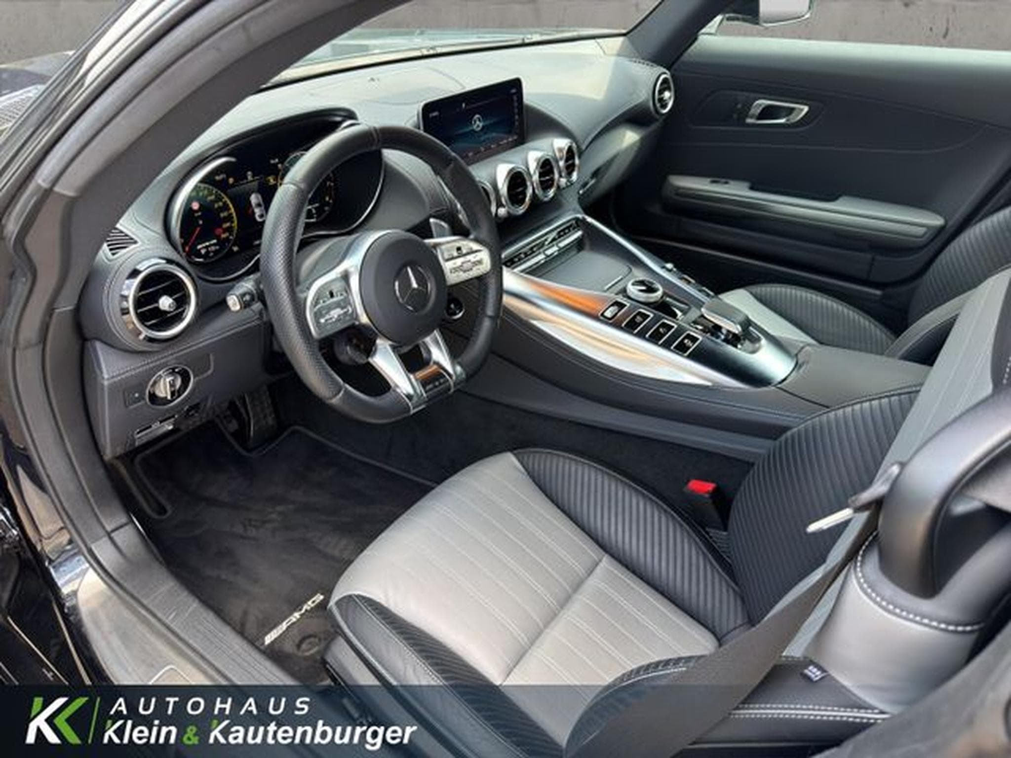 Mercedes GT AMG GT Coupe +ALL BLACK+PERFORMANCE ABGASANLAGE+ (2021) - Photo 11