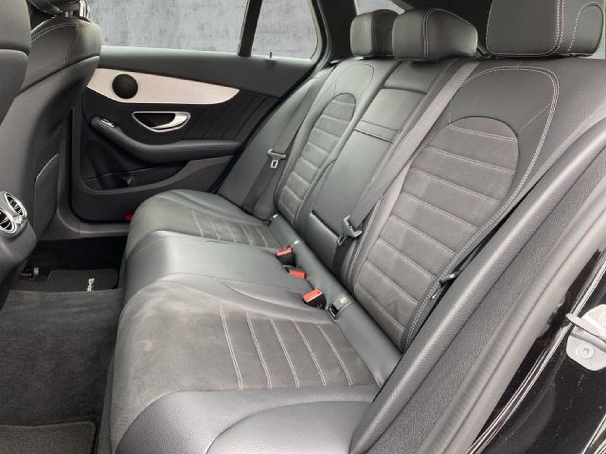 Mercedes C 180 C180 T 9G-Tronic AMG Line NAVI LED RFK Digital (2019) - Foto 12