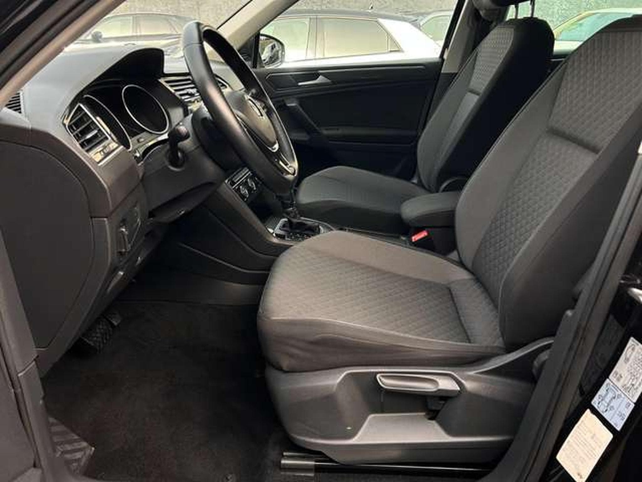 VW Tiguan 2.0 TDI 150 DSG7 CONFORTLINE (2017) - Foto 11