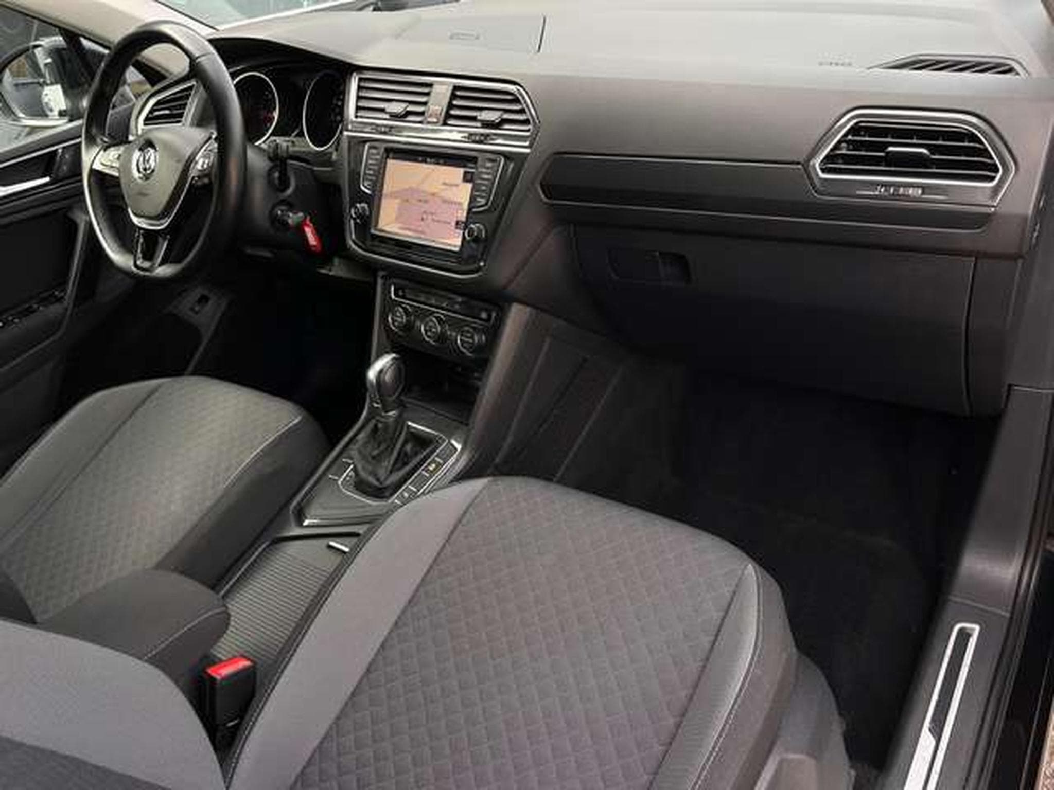 VW Tiguan 2.0 TDI 150 DSG7 CONFORTLINE (2017) - Foto 13