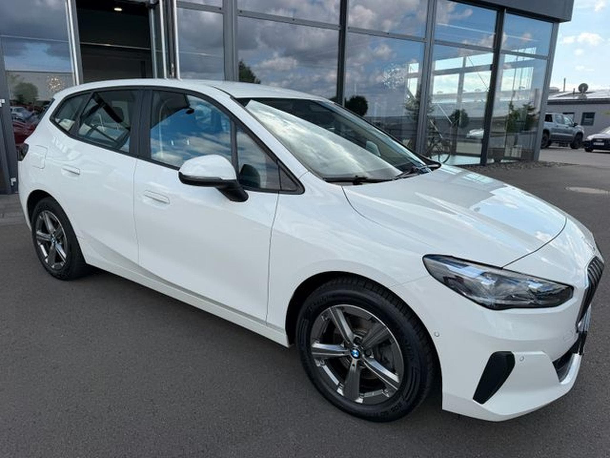 BMW 218 218d ActiveTourer A/T AHK Kamera Navi Sitzheiz. (2022) - Photo 3