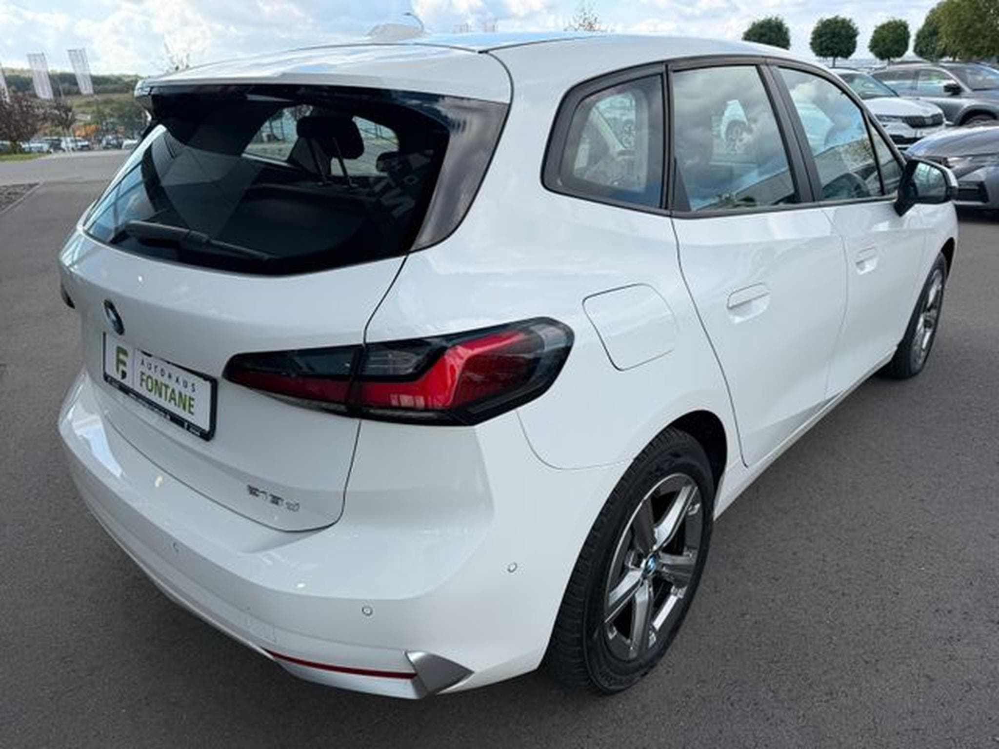 BMW 218 218d ActiveTourer A/T AHK Kamera Navi Sitzheiz. (2022) - Photo 5