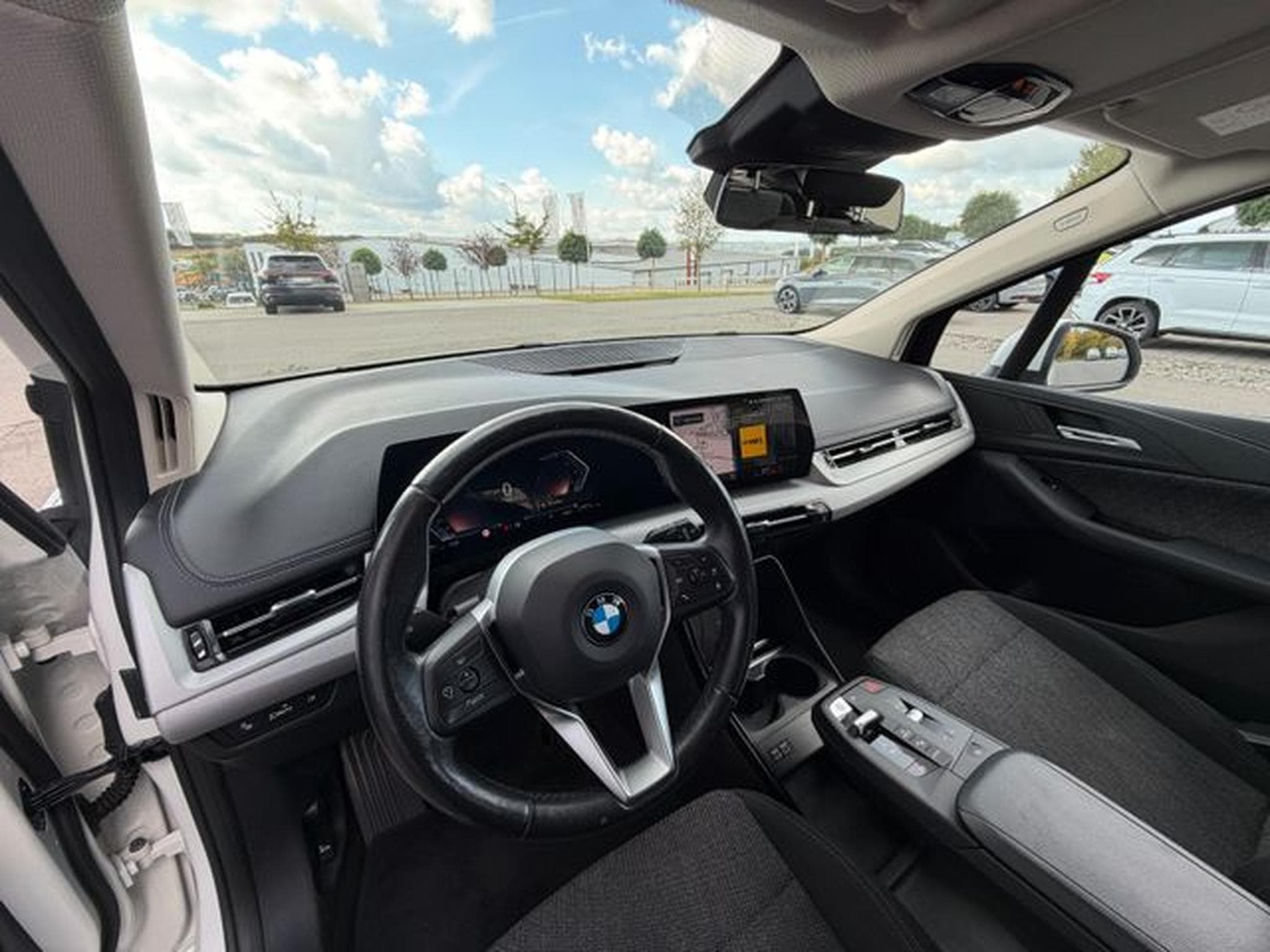 BMW 218 218d ActiveTourer A/T AHK Kamera Navi Sitzheiz. (2022) - Photo 10