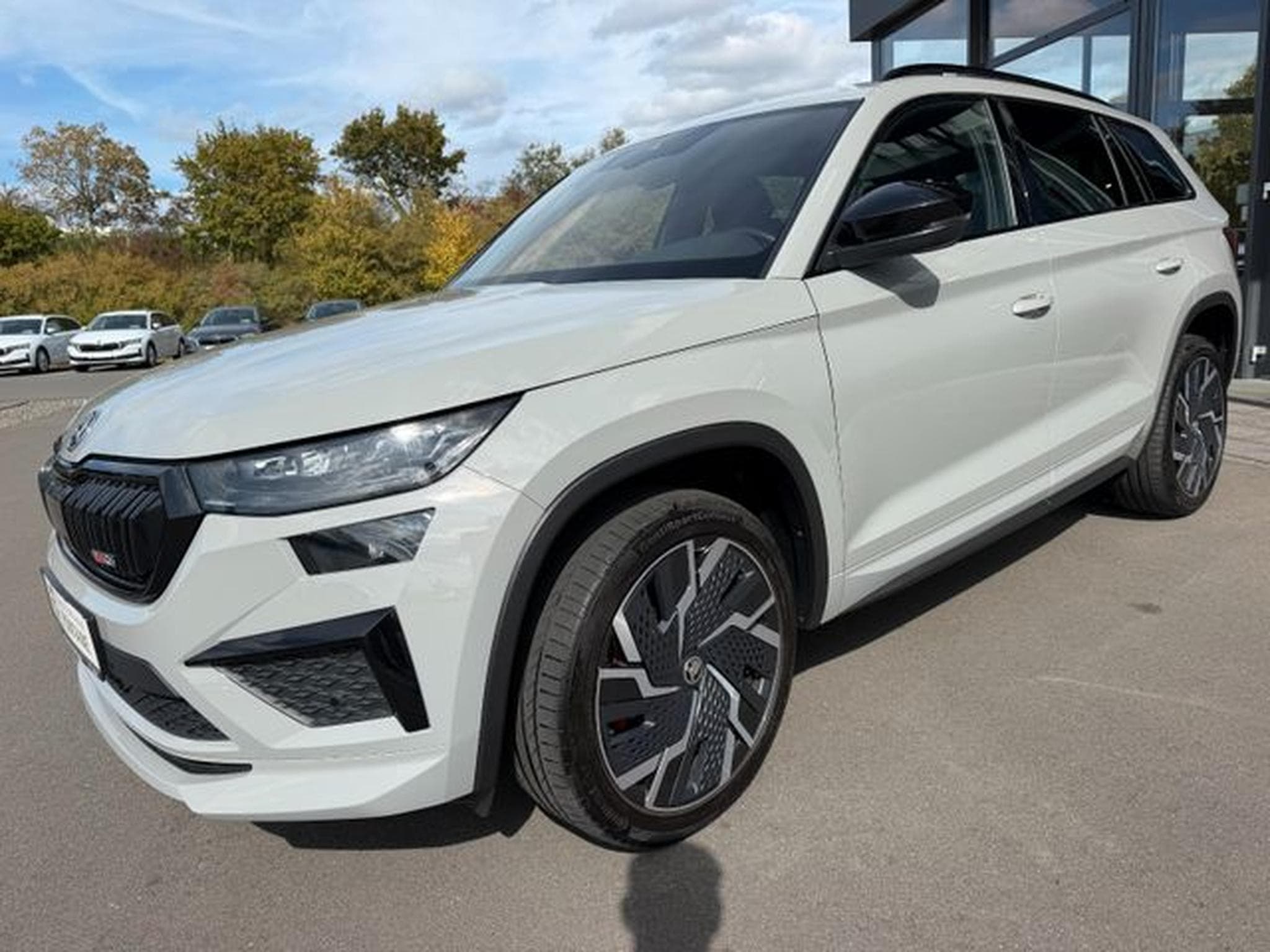 Skoda Kodiaq Kodiaq 2,0TSi RS 4x4 Leder Kühlung 360° DCC Can (2024) - Foto 2