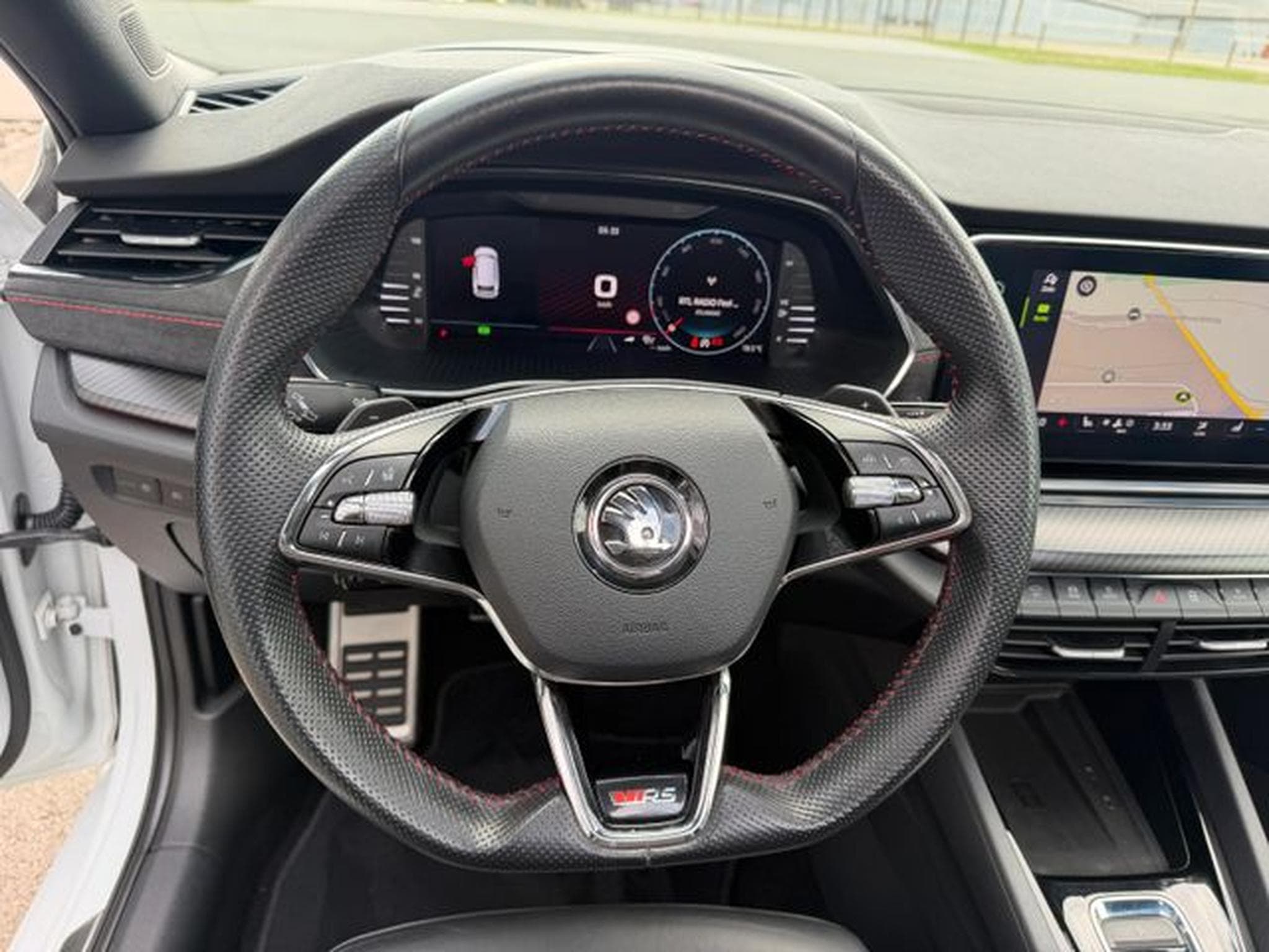Skoda Octavia Octavia Kombi 2,0TSi RS 19" Masssage AHK Standhz (2021) - Foto 12