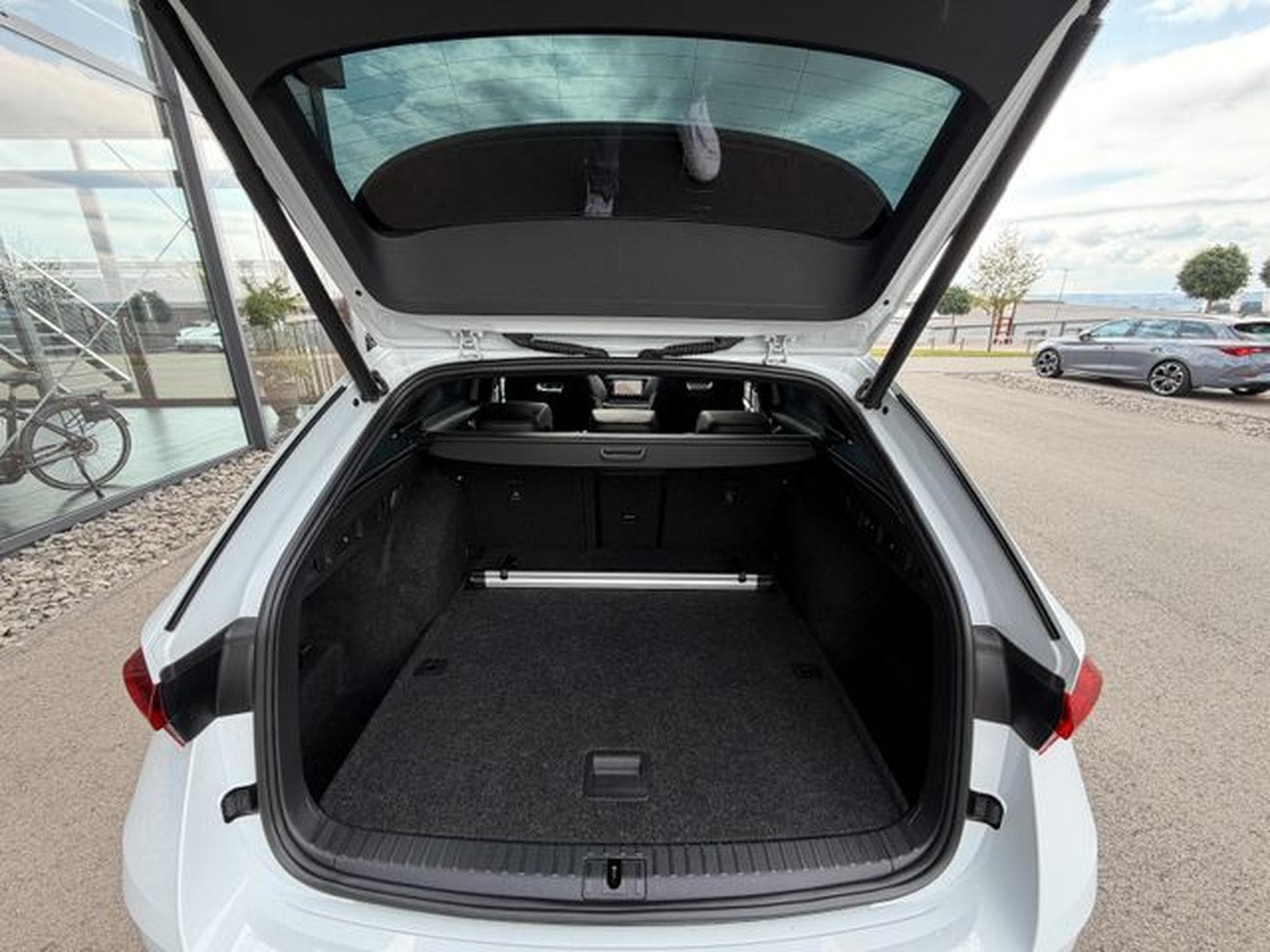 Skoda Octavia Octavia Kombi 2,0TSi RS 19" Masssage AHK Standhz (2021) - Foto 15