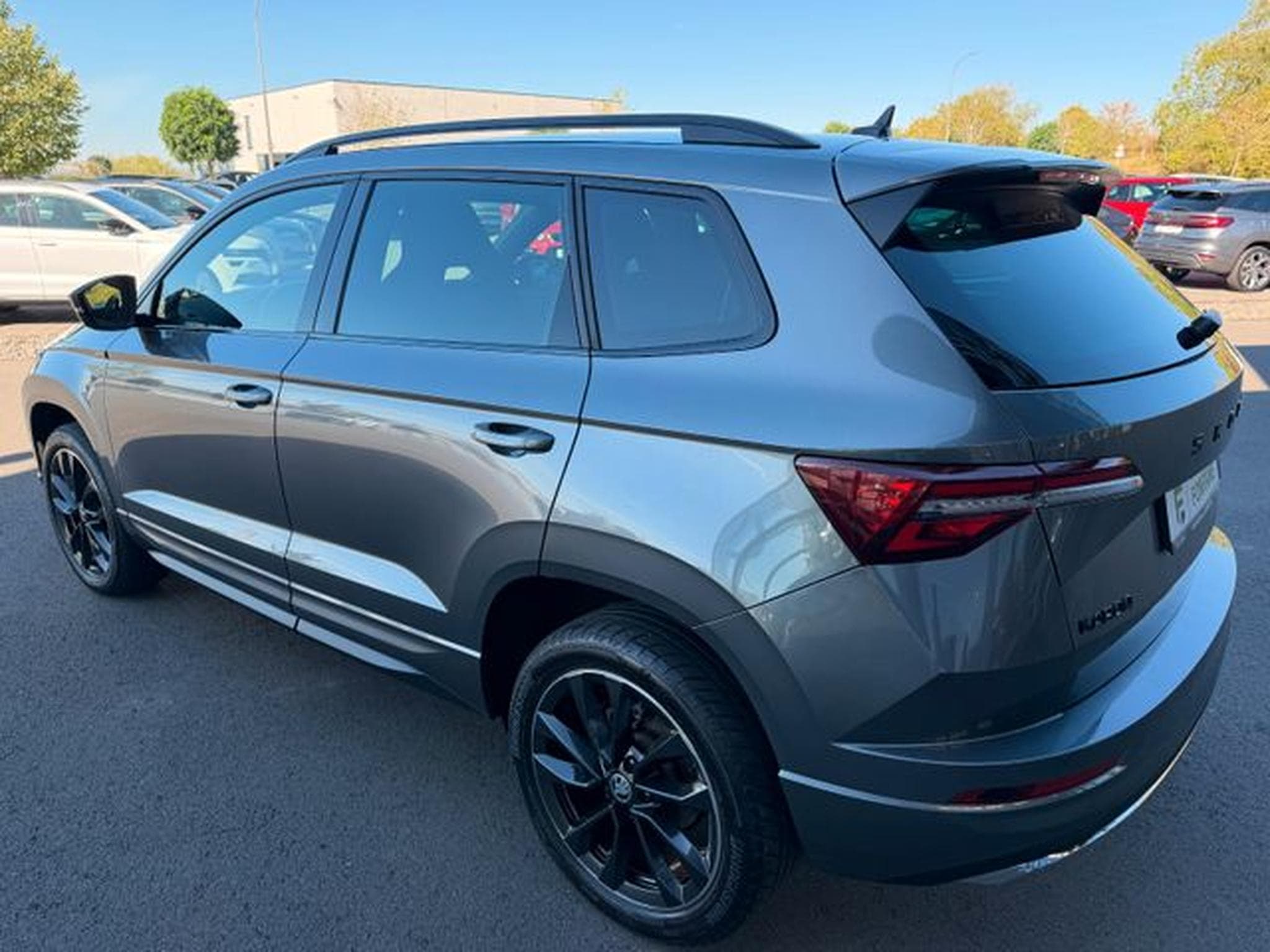 Skoda Karoq Karoq 1,5TSi DSG Sportline Matrix Kamera ACC Key (2024) - Foto 8