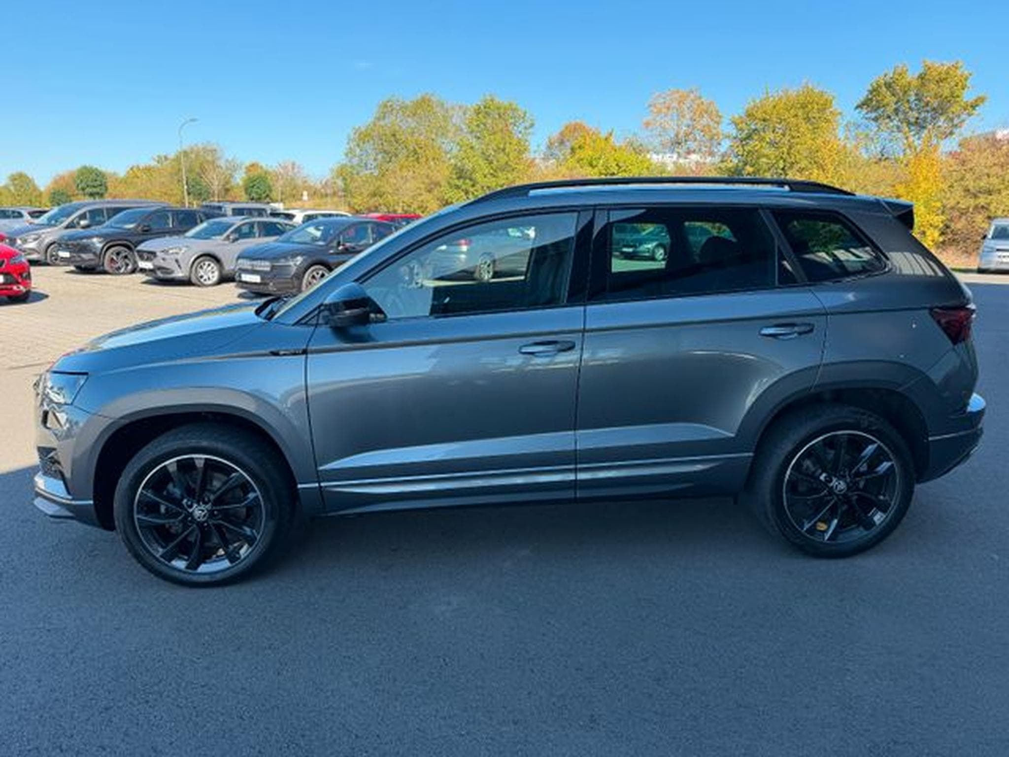 Skoda Karoq Karoq 1,5TSi DSG Sportline Matrix Kamera ACC Key (2024) - Foto 9