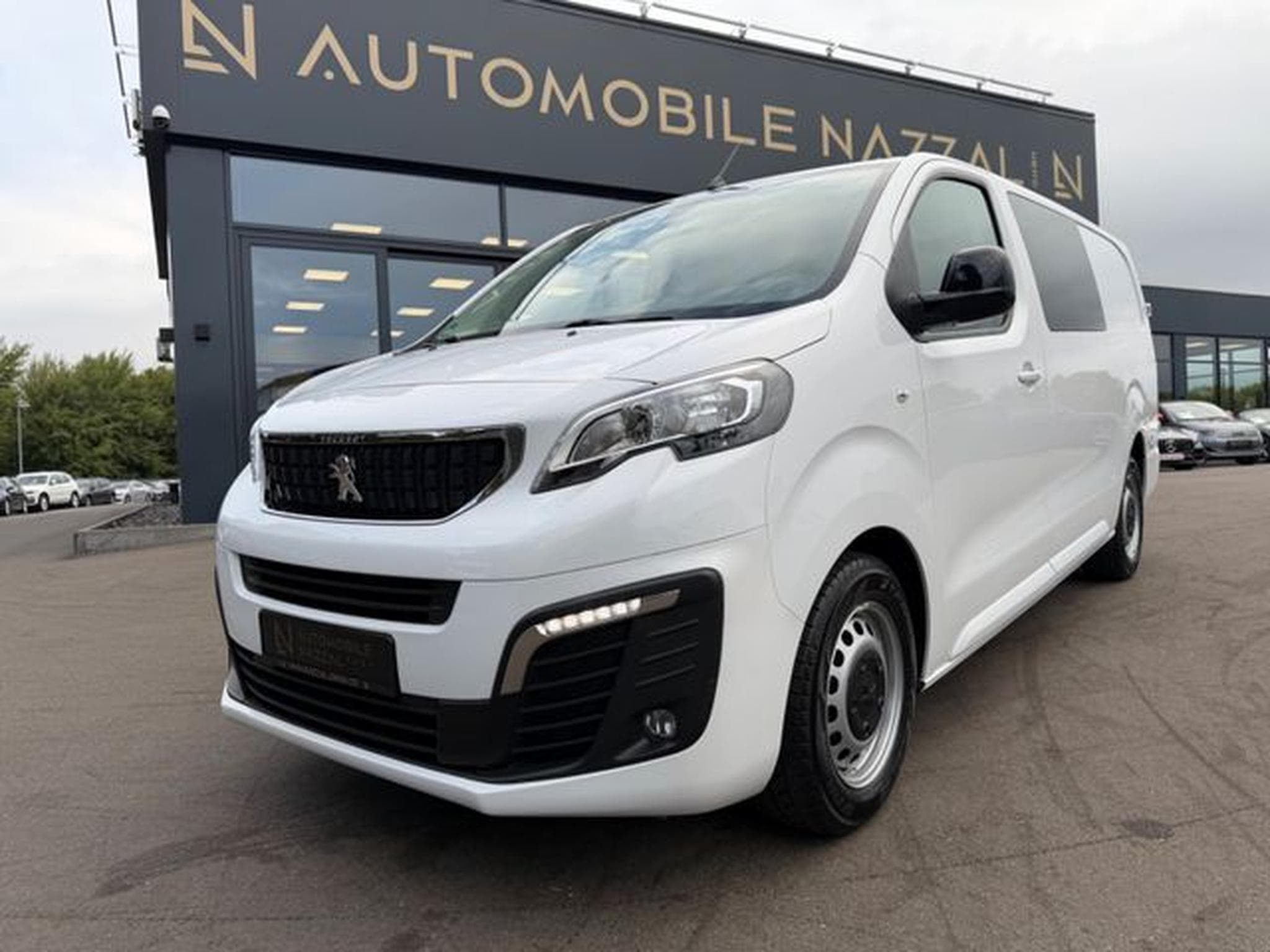 Peugeot Expert EXPERT KASTEN PREMIUM TWINCAB EDTION L3*6.SITZER (2023) - Foto 2