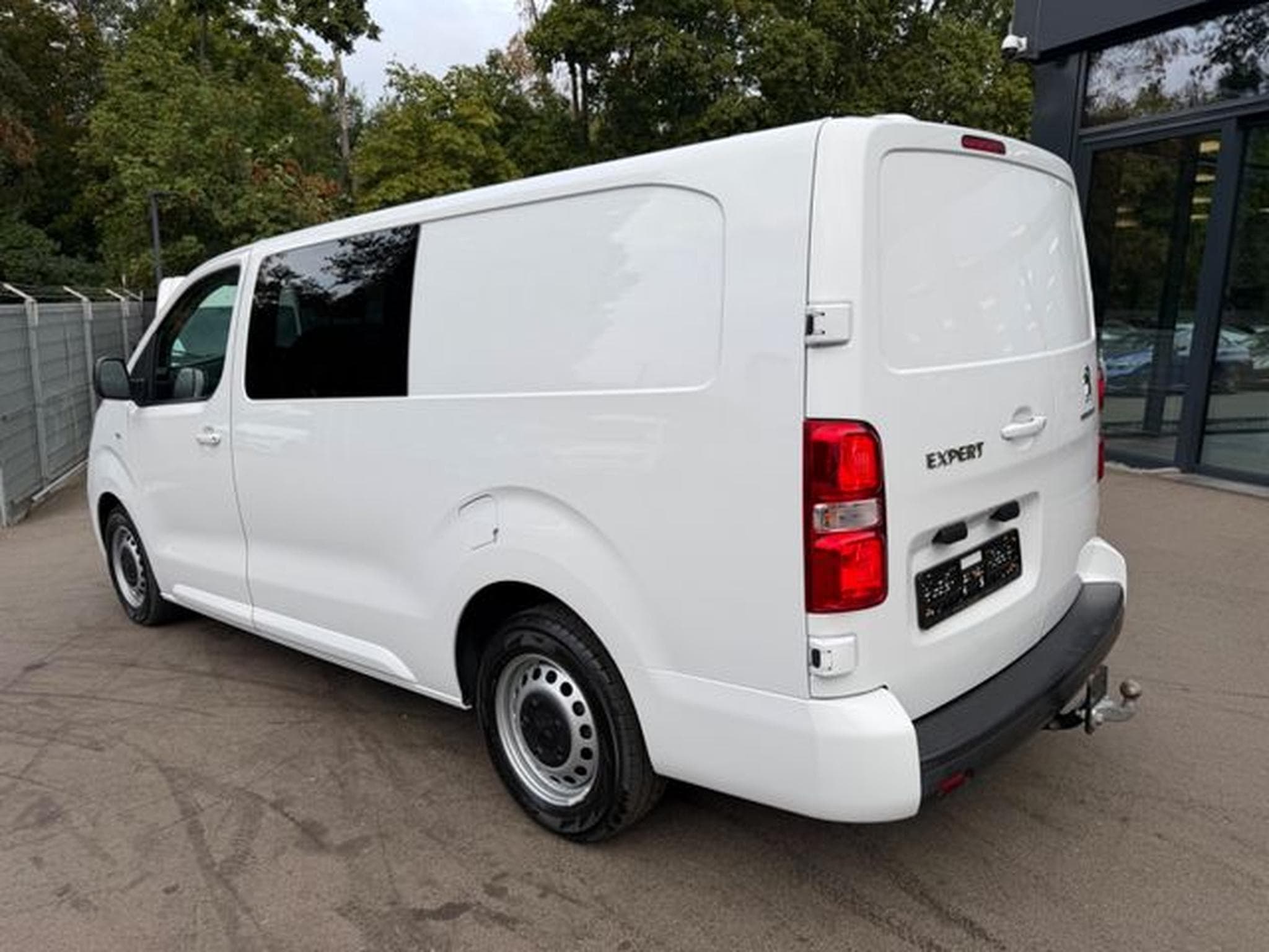 Peugeot Expert EXPERT KASTEN PREMIUM TWINCAB EDTION L3*6.SITZER (2023) - Foto 7