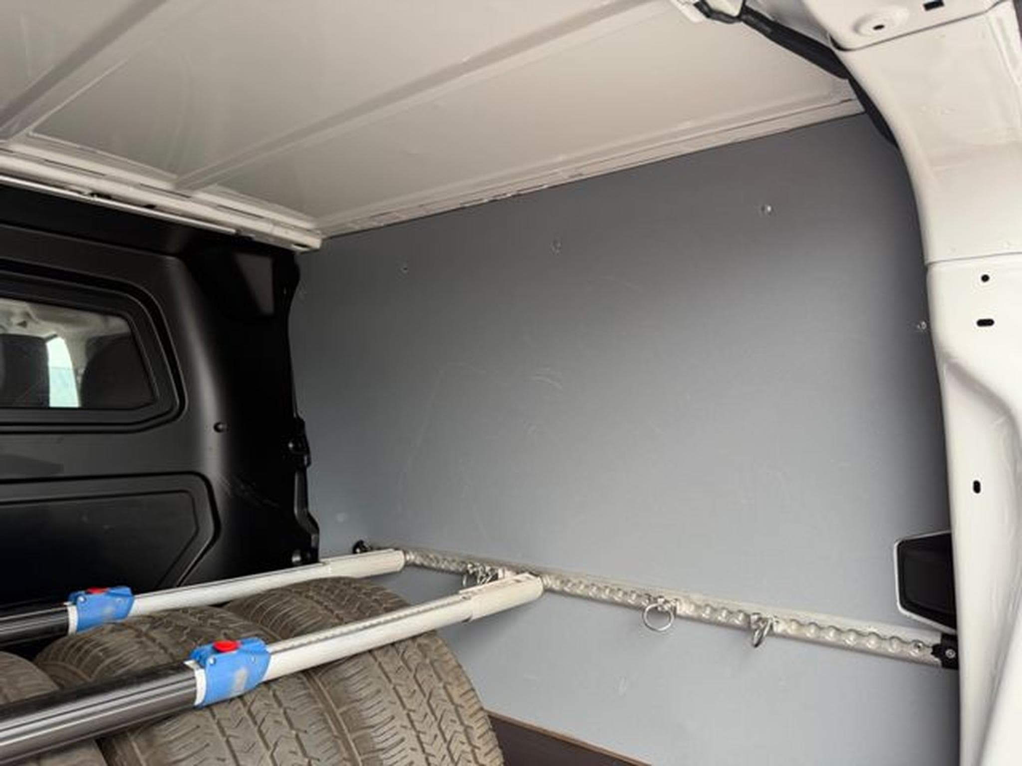 Peugeot Expert EXPERT KASTEN PREMIUM TWINCAB EDTION L3*6.SITZER (2023) - Foto 13