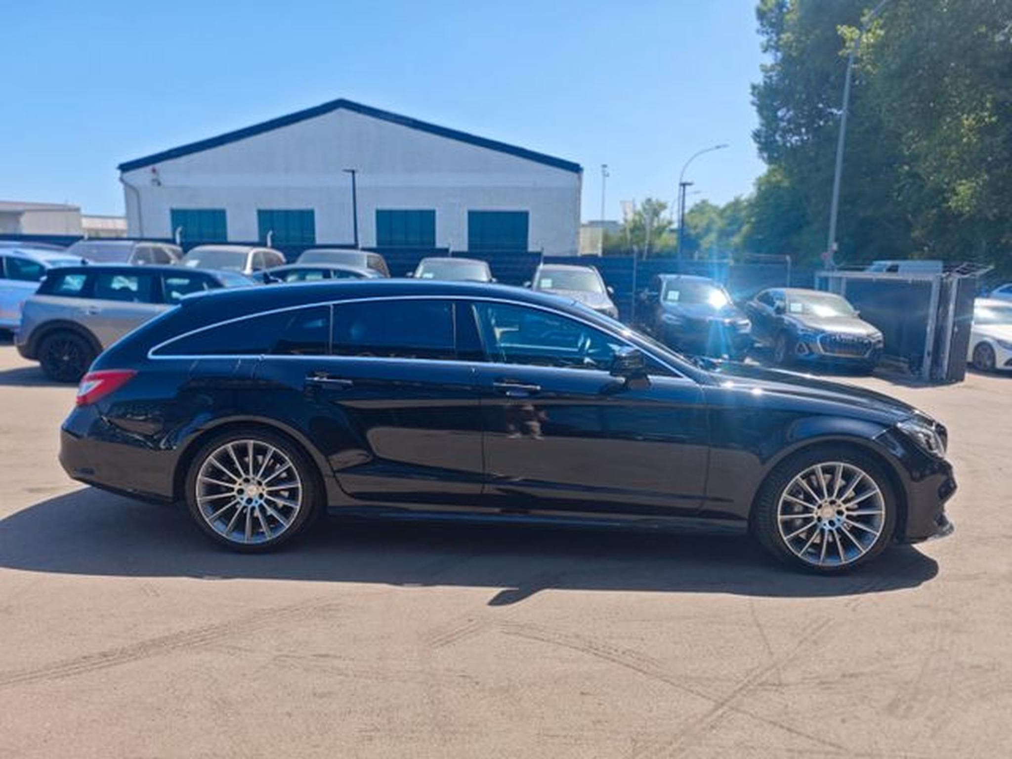 Mercedes CLS 500 Shooting Bra CLS500 SB 4MATIC*AMG-LINE*AIRMATIC*DISTRONIC+ (2016) - Photo 14